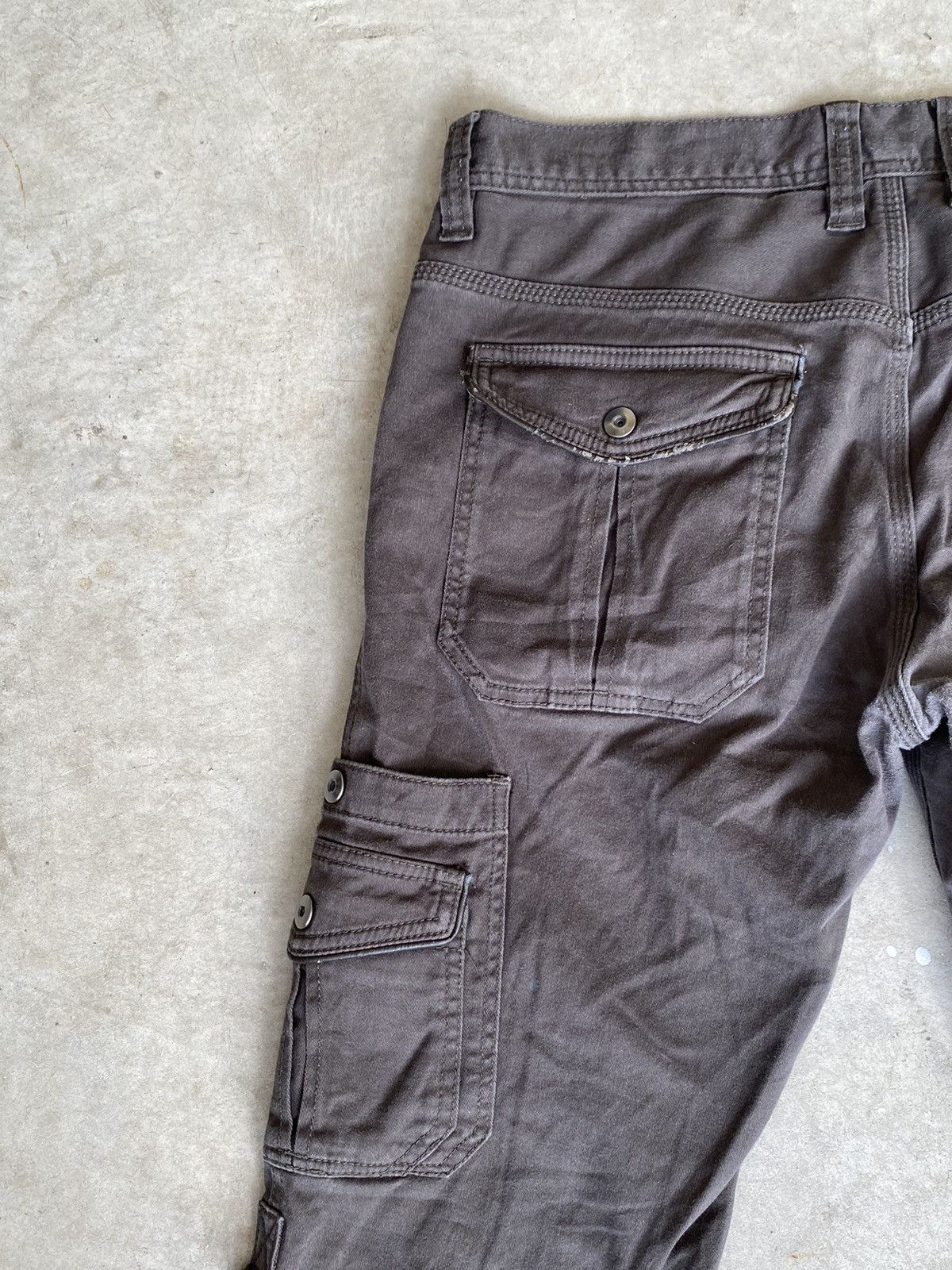 HIDEAWAYS Hideaways Nicole Japan Multi Pocket Cargo Flare Pants Size US 33 - 16 Thumbnail