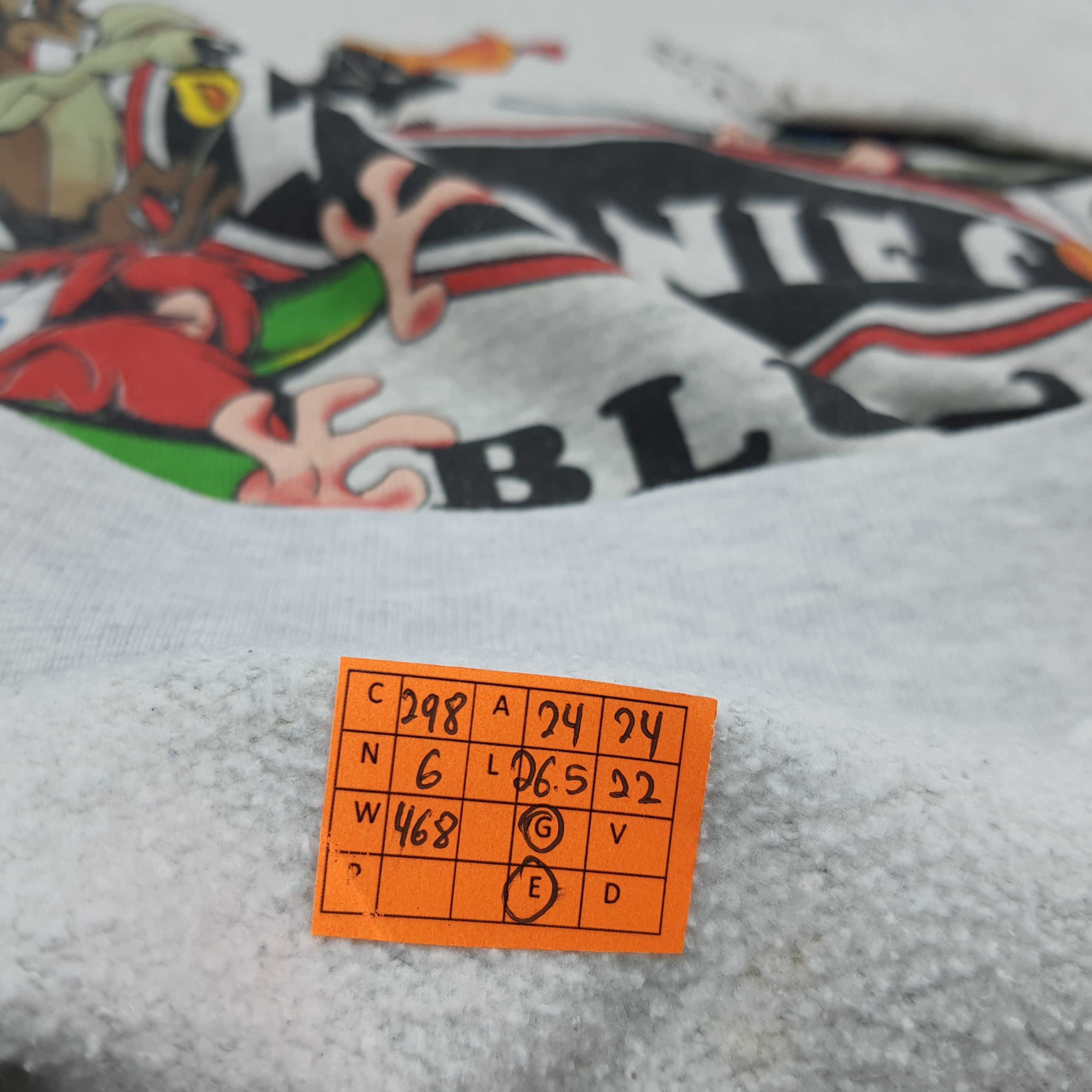 Warner Bros Vintage 90s Loonies Tune Blunt Humour Sweatshirt C298N6 Size US L / EU 52-54 / 3 - 6 Thumbnail