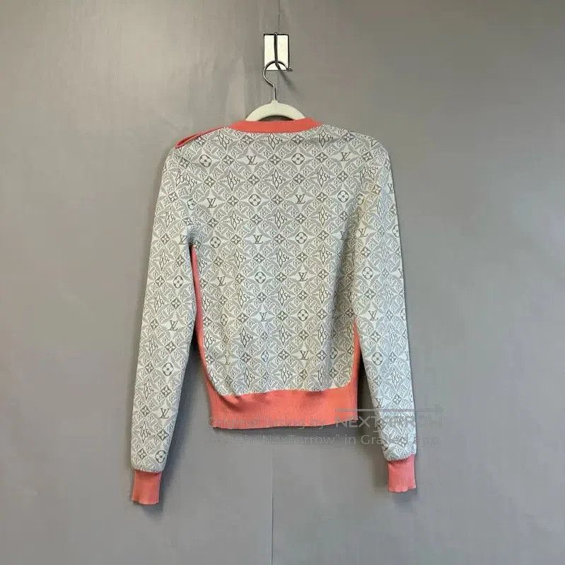 Louis Vuitton Louis Vuitton XXS Grey Wool Women's Sweater . Size XXS / US 00 / IT 34 - 2 Thumbnail