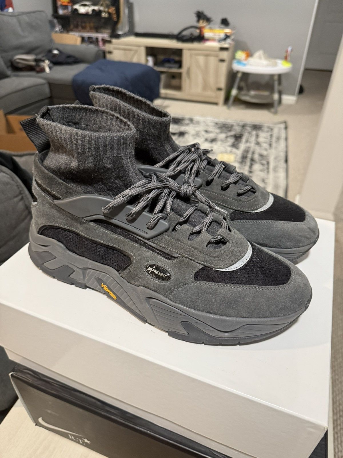 Represent Clo. Represent Clo Terrier Wolf Grey Size US 12 / EU 45 - 1 Thumbnail