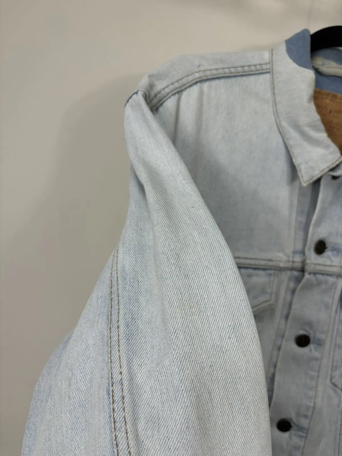 Levi's × Vintage Vintage 90s Levi’s USA Faded Light Blue Hype Denim Jacket Size US M / EU 48-50 / 2 - 12 Thumbnail
