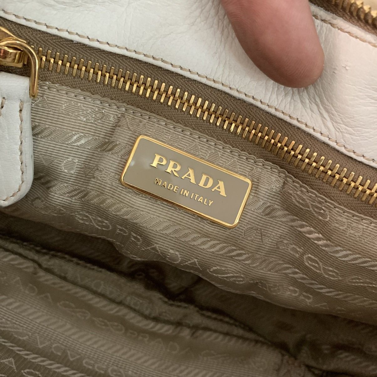 Prada Prada Nylon White Gaufre Small Handbag Size ONE SIZE - 16 Thumbnail