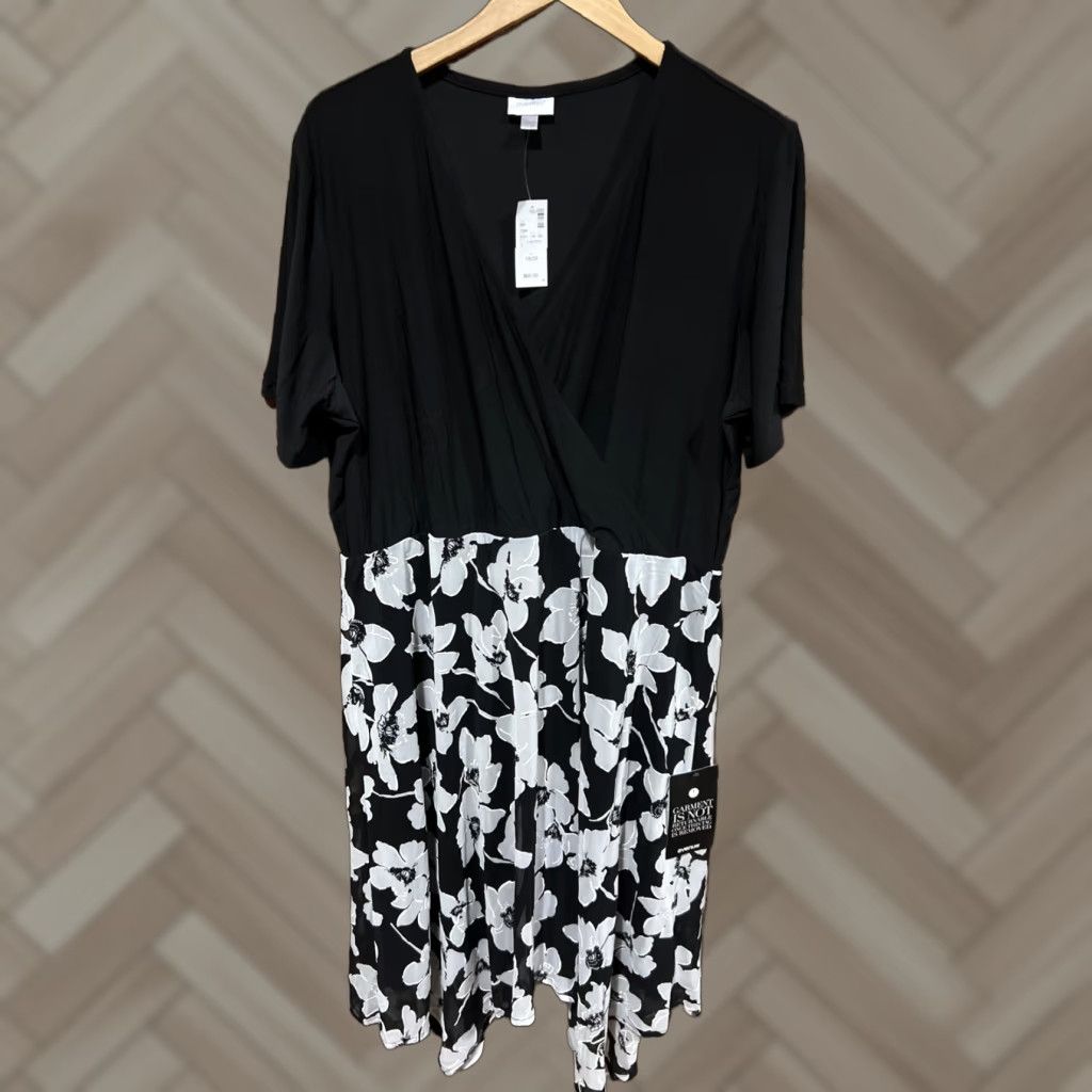 Avenue NWT Avenue Maxi Dress S/S Jersey Womens 18/20 Black Floral V-Neck Party/Cocktail, Wedding Size XXL / US 16-18 / IT 52-54 - 1 Thumbnail