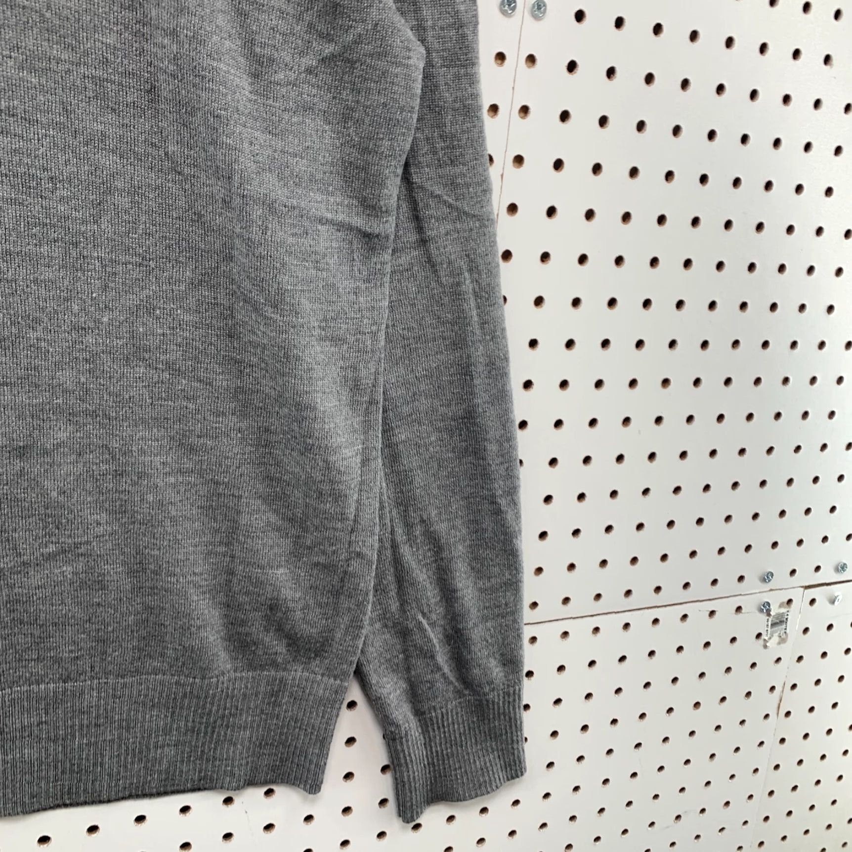 Banana Republic Banana Republic Sweater Men’s Large V-Neck 100% Merino Wool Pullover Gray Knit 22x27 Casual Winter Knitwear Mens Size US L / EU 52-54 / 3 - 7 Thumbnail