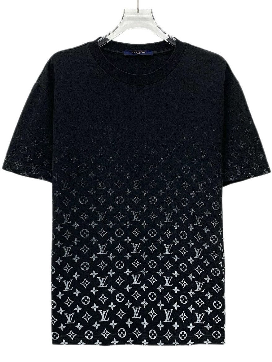 Louis Vuitton Louis Vuitton Monogram Gradient T-Shirt Size M Size US M / EU 48-50 / 2 - 1 Thumbnail
