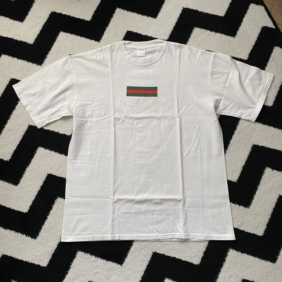 Supreme Supreme logo box gucci t shirt Size US XL / EU 56 / 4 - 1 Thumbnail