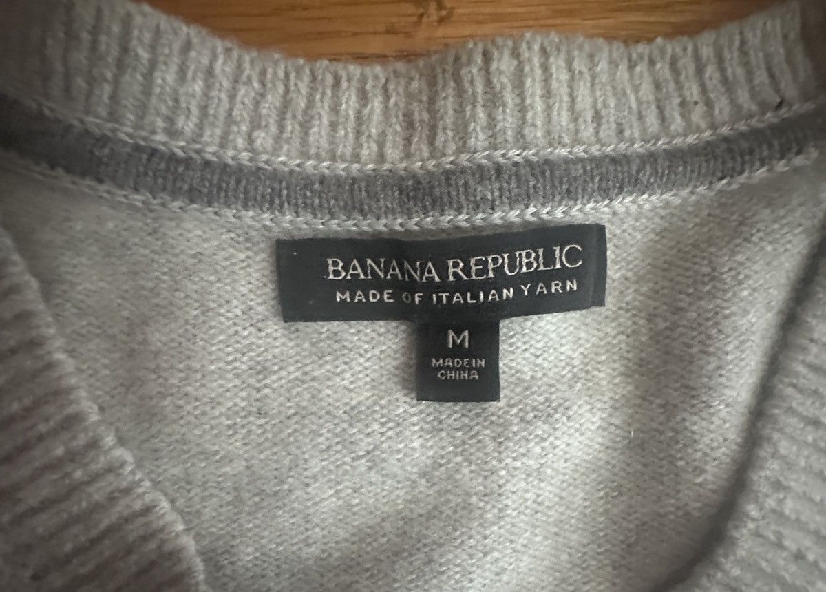 Banana Republic V-Neck Sweater Size US M / EU 48-50 / 2 - 3 Thumbnail