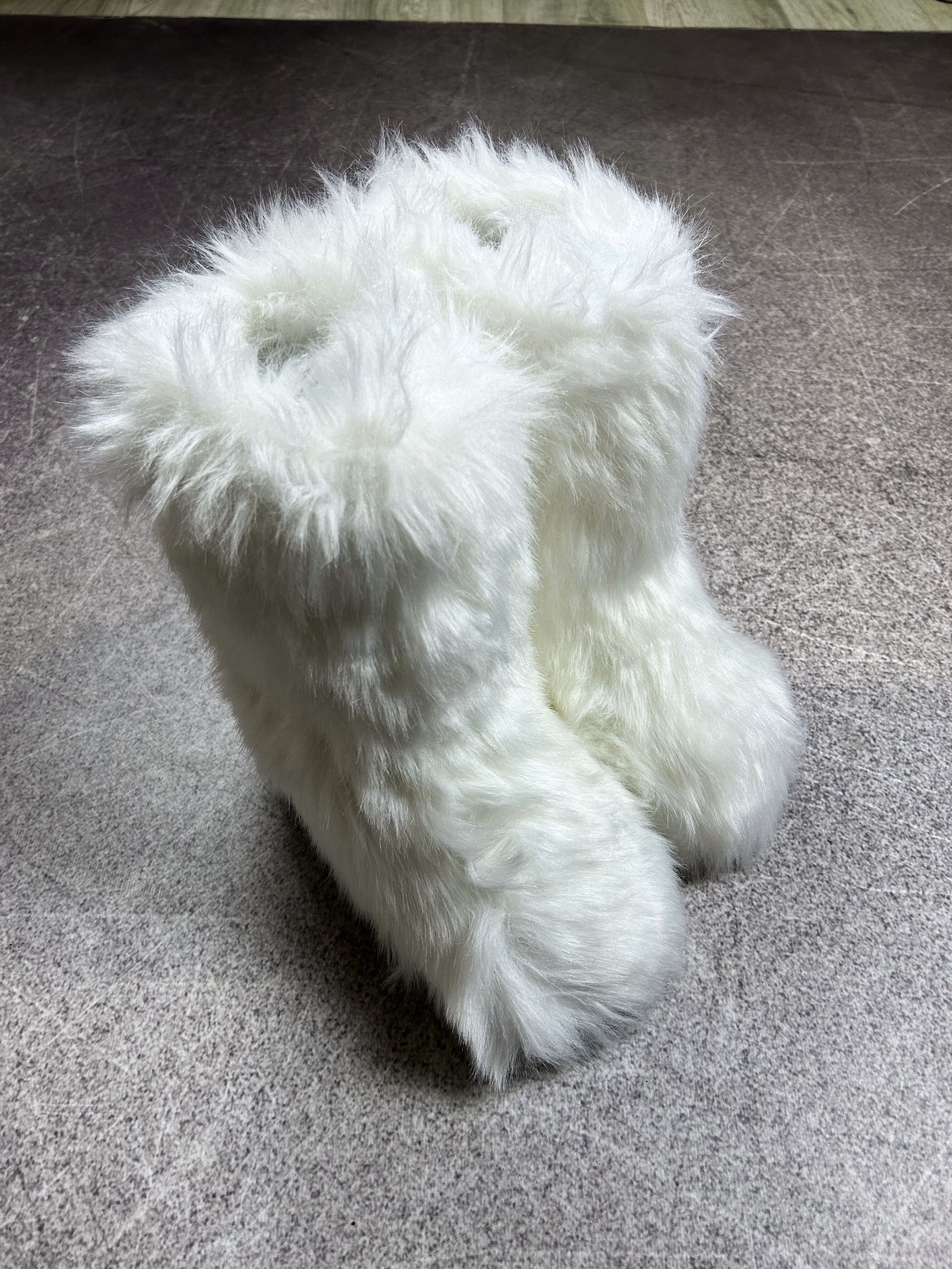 Hysteric Glamour Fur Boots White Fluffy Winter Coquette Y2K Snow Bunny Core Size US 5.5 / EU 38 - 7 Thumbnail
