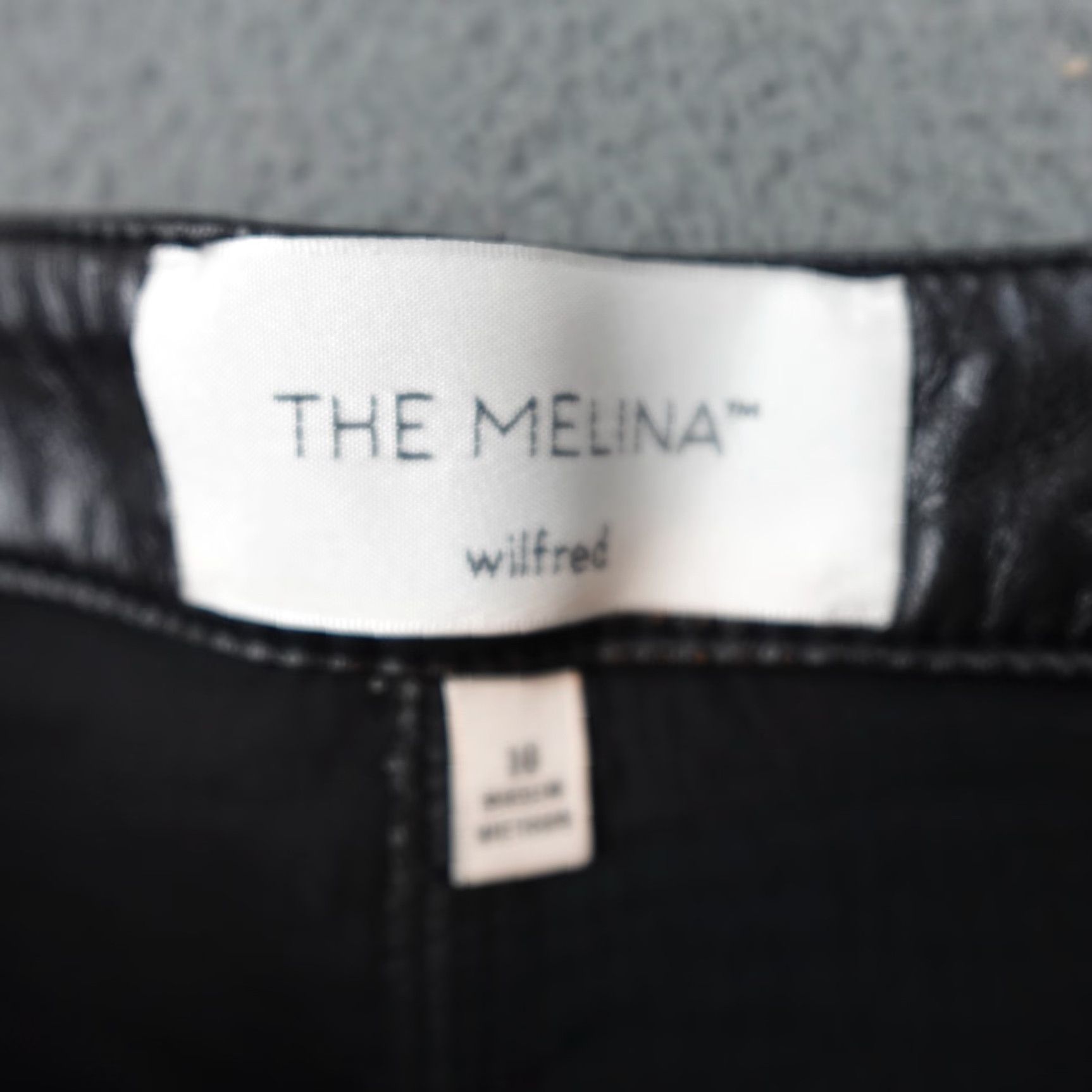 Vintage Wilfred The Melina Pants Womens 10 Black High Rise Faux Leather Straight Leg Pants Size 32" / US 10 / IT 46 - 3 Thumbnail