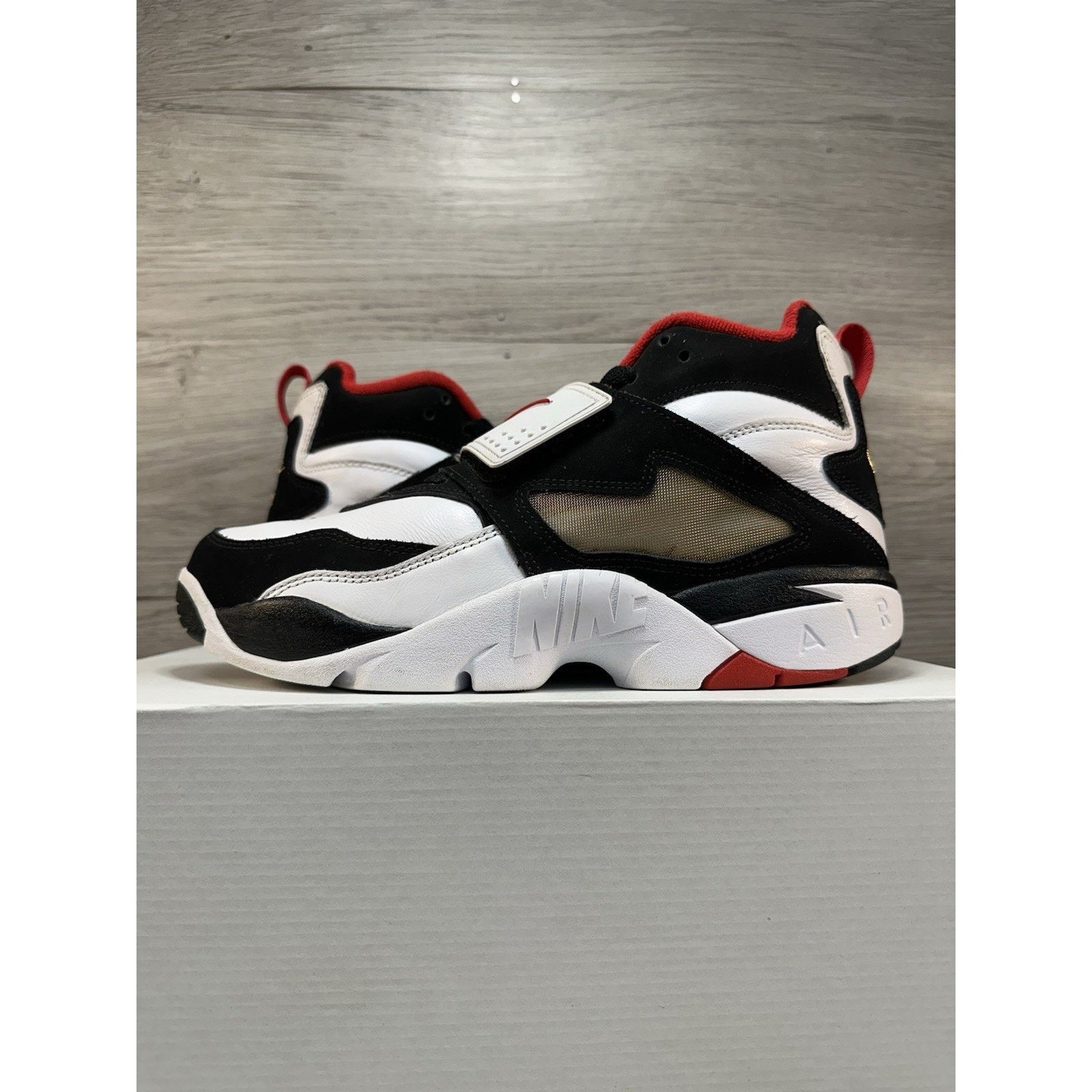 Nike Nike Air Diamond Turf 49ers 2025 - Size 9 Size US 9 / EU 42 - 1 Thumbnail