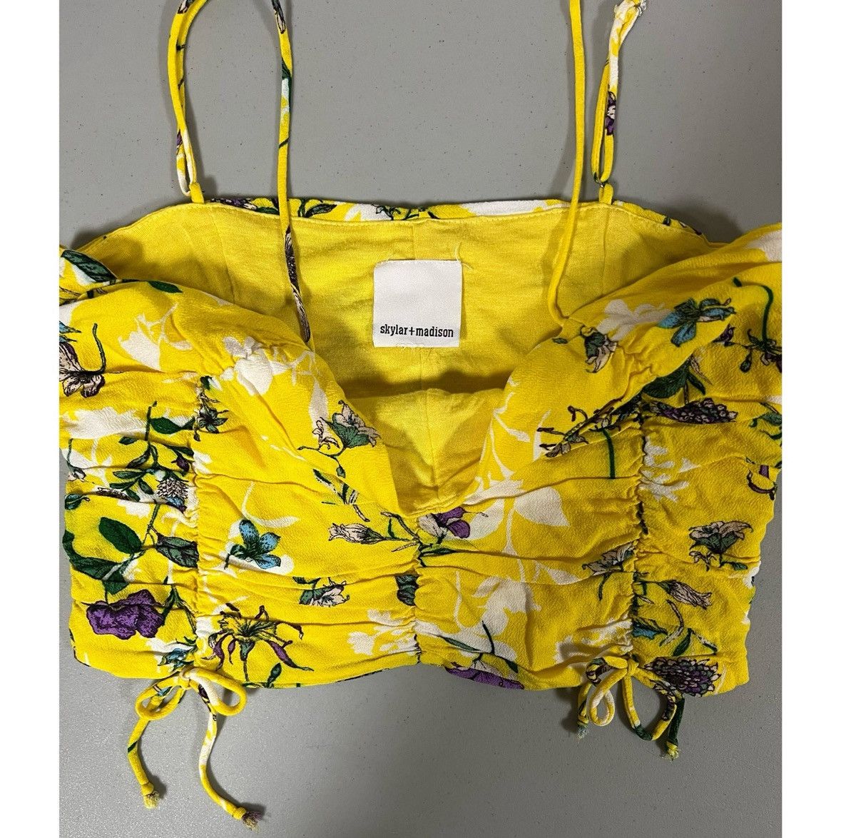SKYLRK Yellow Floral Ruched Ties Crop Top Shirt Blouse Size S 🌼✨ Size S / US 4 / IT 40 - 5 Thumbnail
