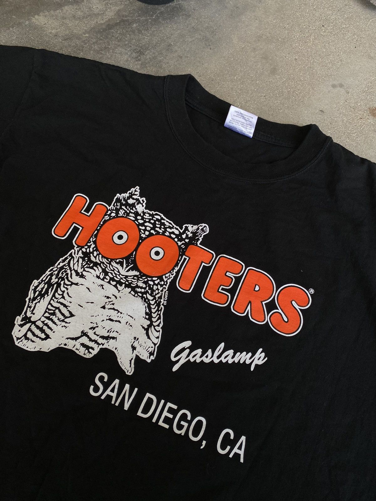 Other Vintage 90s Hooters Orlando Delightfully Graphic Tacky Tee Size US XL / EU 56 / 4 - 1 Thumbnail