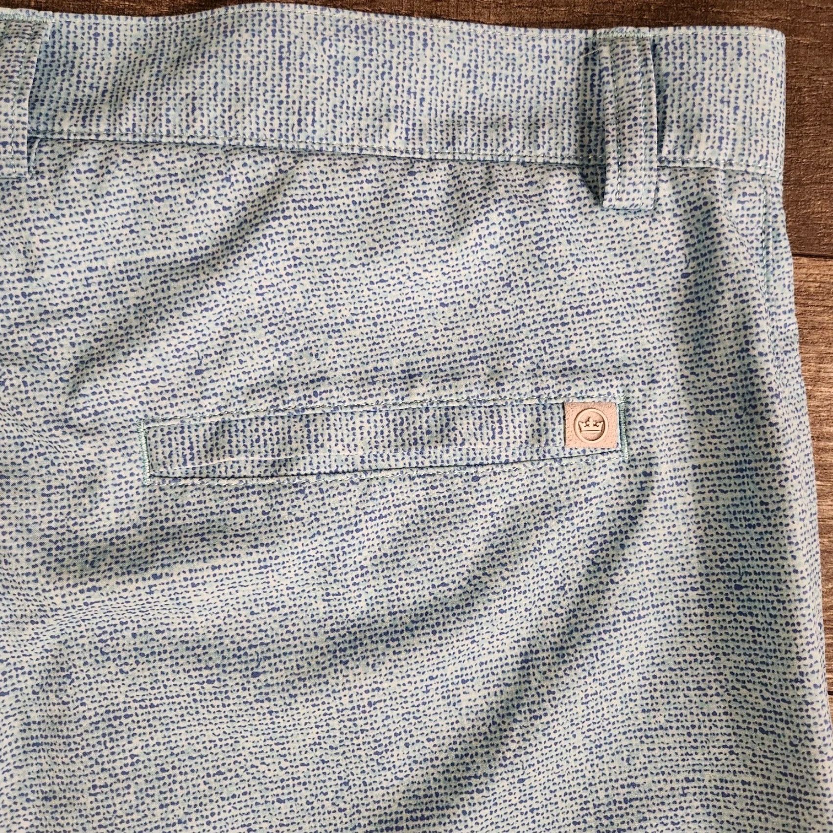 Peter Millar Peter Millar Shorts Mens 36 AOP Blue Performance Stretch Golf Wicking Casual Travel Geometric Front Flat Front Pockets Logo Men Regular Chino Short Size US 36 / EU 52 - 7 Thumbnail