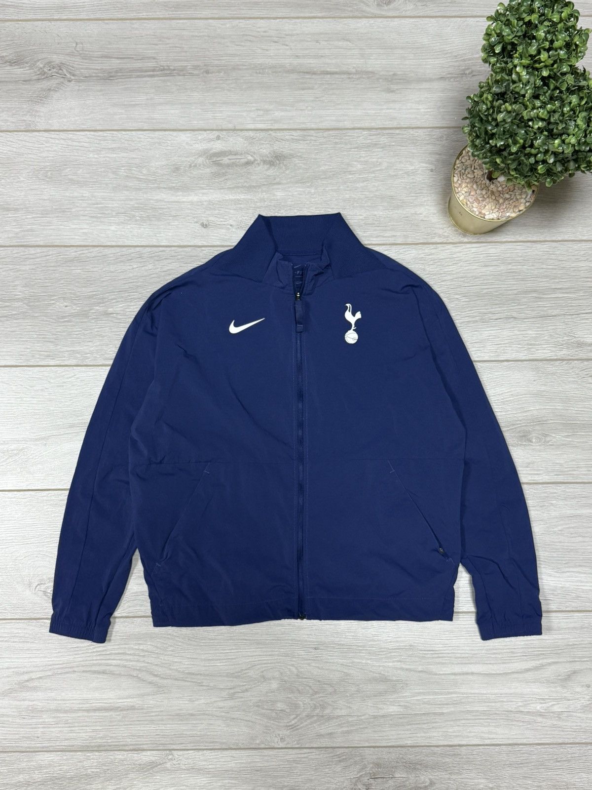 Nike Nike Tottenham vintage soccer track jacket windbreaker nylon Size US S / EU 44-46 / 1 - 3 Thumbnail