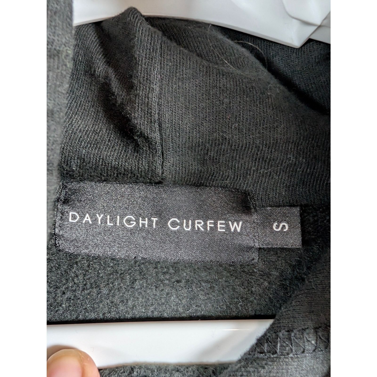 Unknown London Daylight Curfew X Rick And Morty Pullover Hoodie Sweatshirt Size US S / EU 44-46 / 1 - 5 Thumbnail