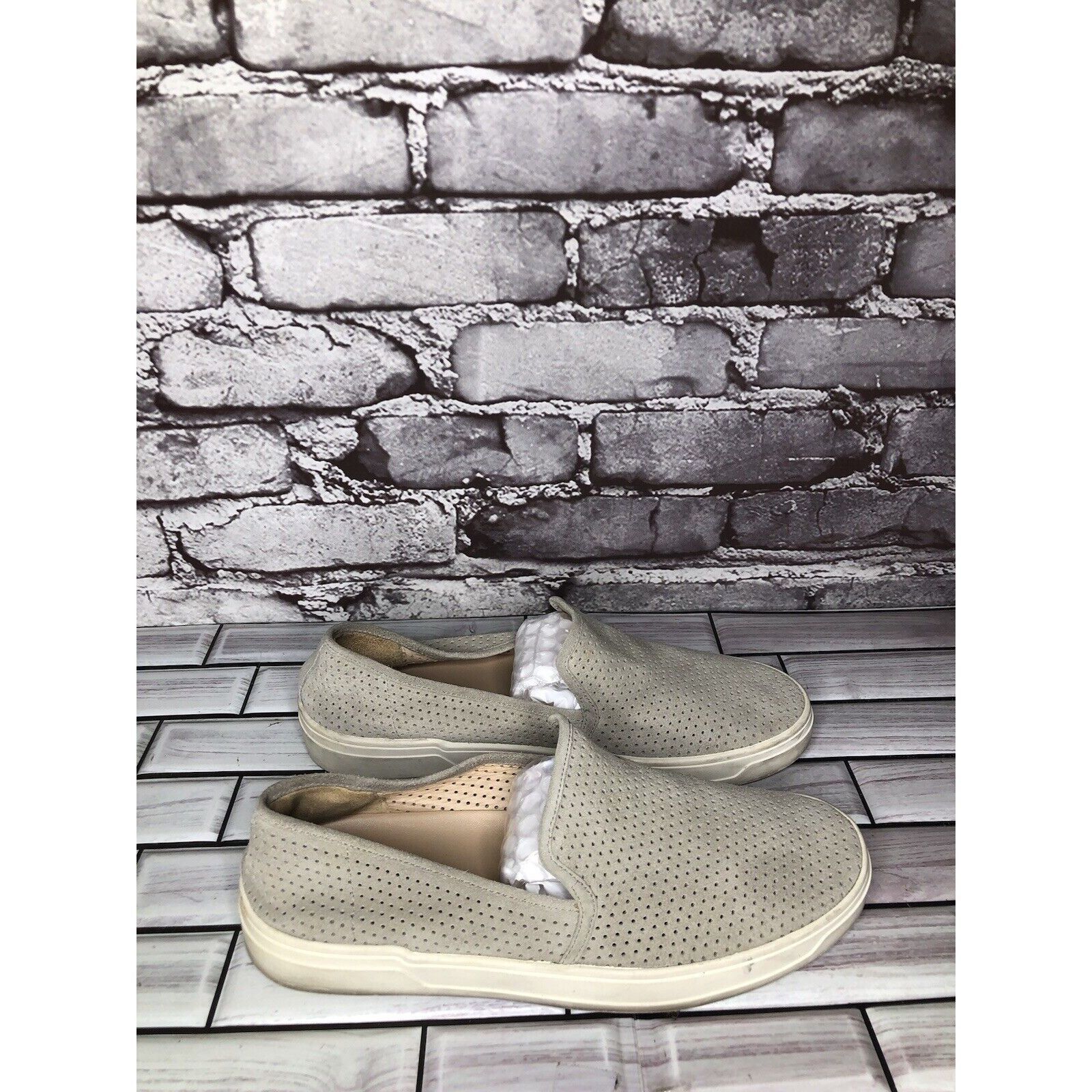 Other Via Spiga Grey Suede Leather Perforated Slip On Sneaker Shoe Size US 7 / IT 37 - 12 Thumbnail