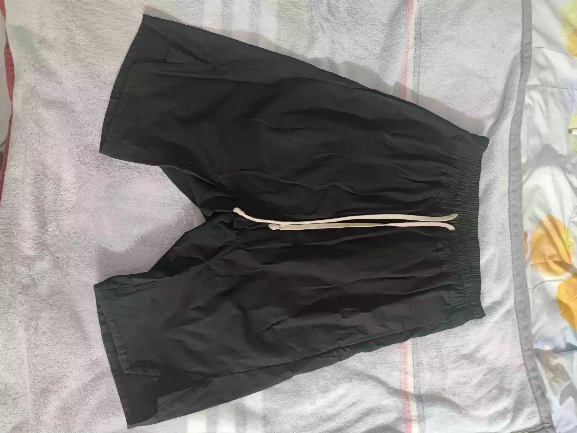 Rick Owens Rick owens 16fw Notched Shorts Size US 32 / EU 48 - 1 Thumbnail