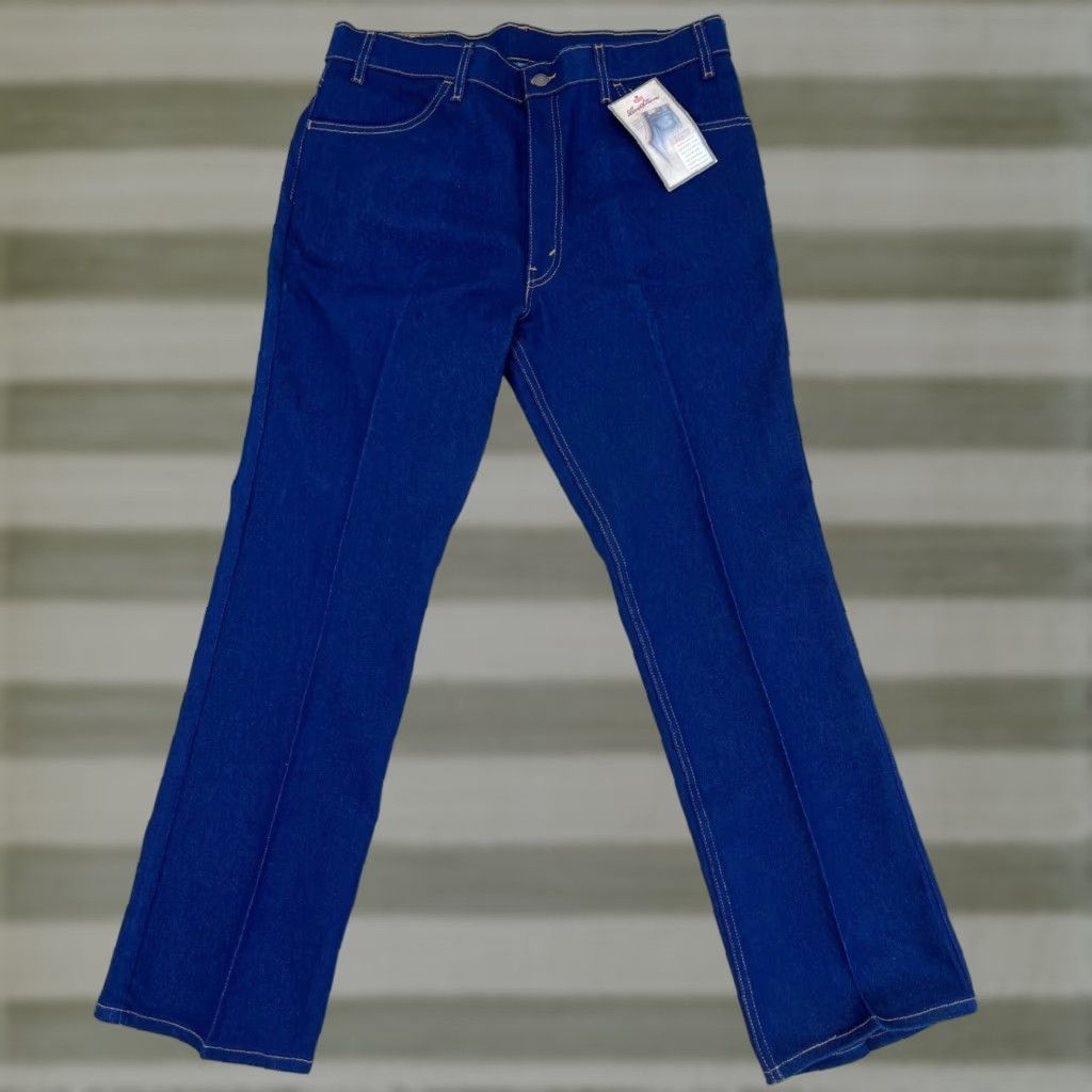 Levi's VINTAGE Levi's Signature Action Jeans J.Curve Design Made in USA 38x30 Mens Jeans Blue 5-Pocket USA 90s Theme Levi Strauss NWT Size US 38 / EU 54 - 1 Thumbnail