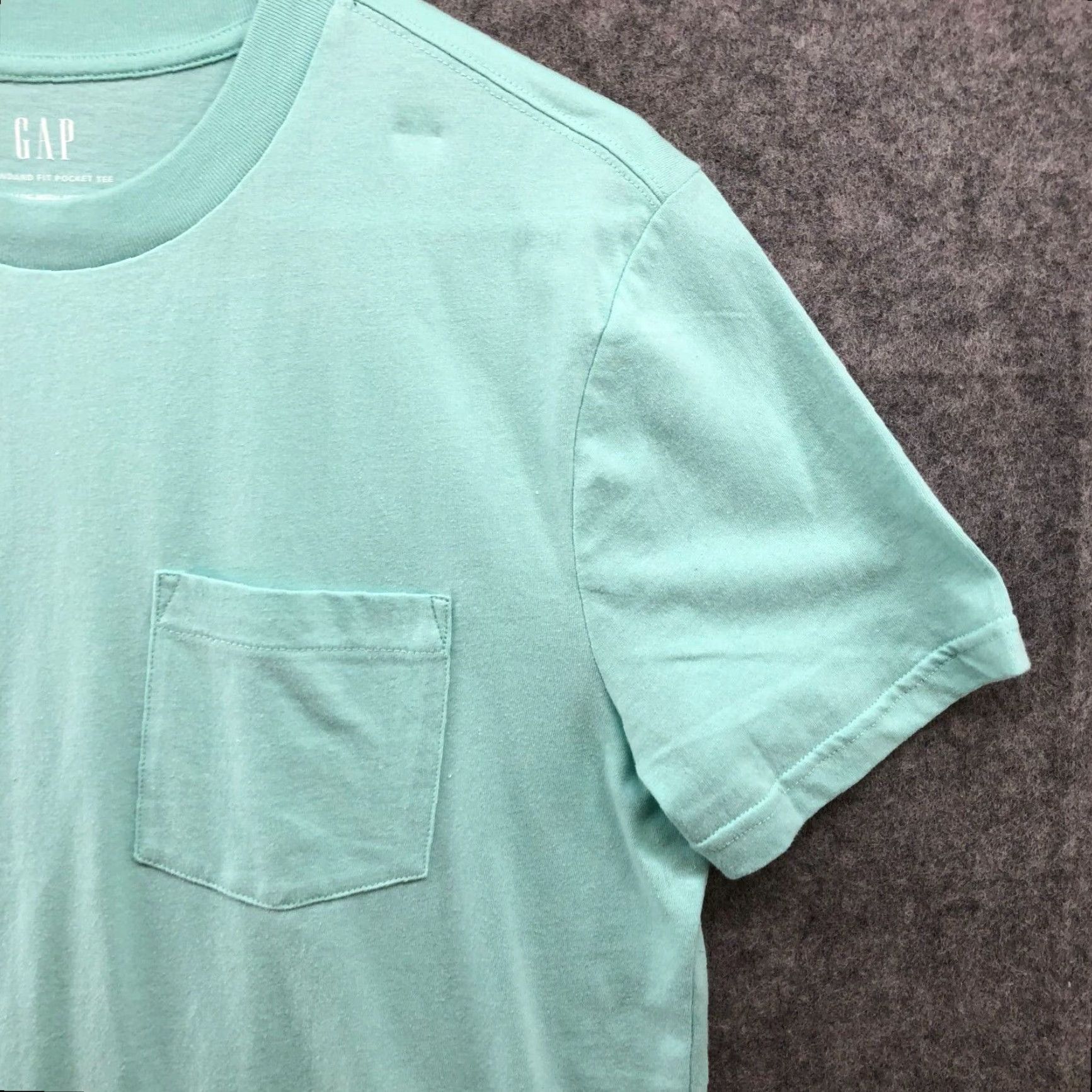 Gap VINTAGE Gap Pocket T-Shirt Men S Light Blue Crewneck Short Sleeve Cotton Size US S / EU 44-46 / 1 - 5 Thumbnail