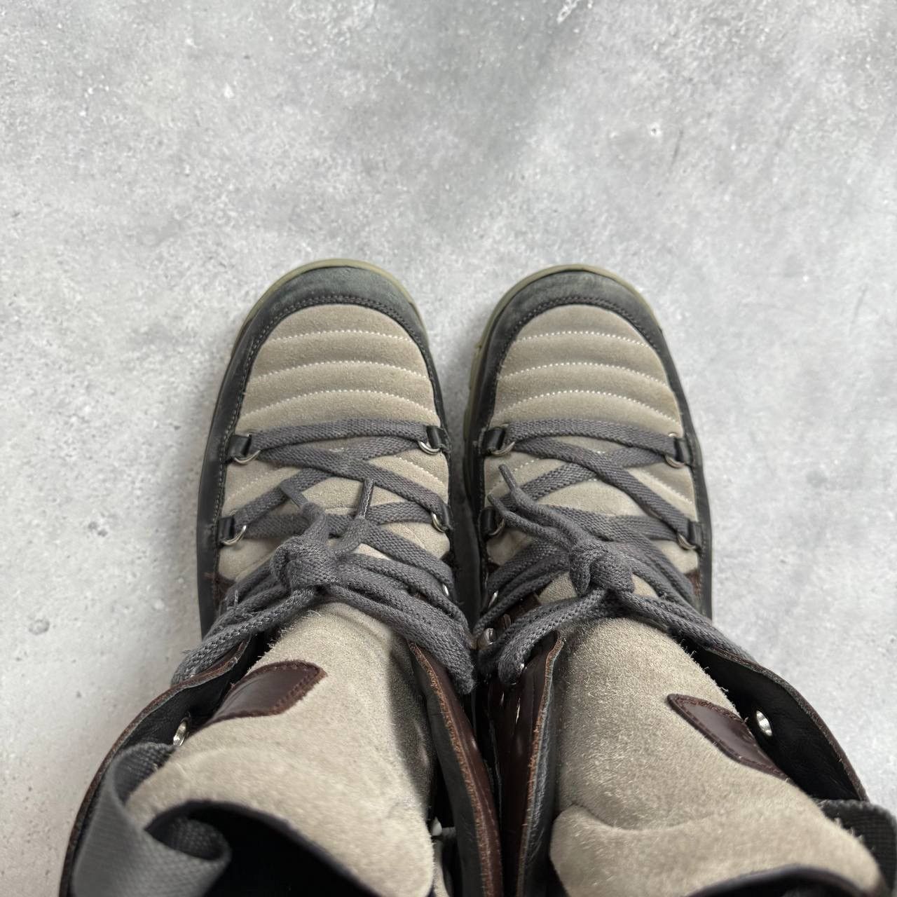 Dolce & Gabbana Dolce & Gabbana DG RTW F/W 2010 Apres Ski Boots Gray/ Brown Size US 10 / EU 43 - 19 Thumbnail