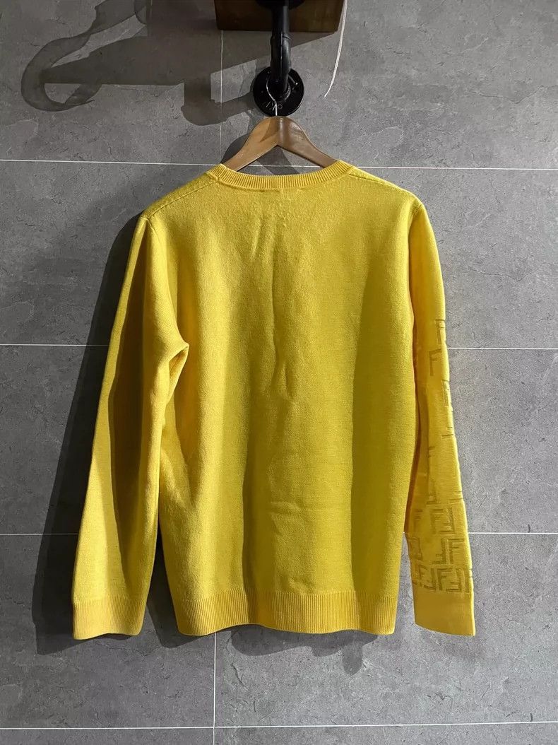 Fendi Fendi Yellow Wool Sweater with Lettering Size US M / EU 48-50 / 2 - 5 Thumbnail