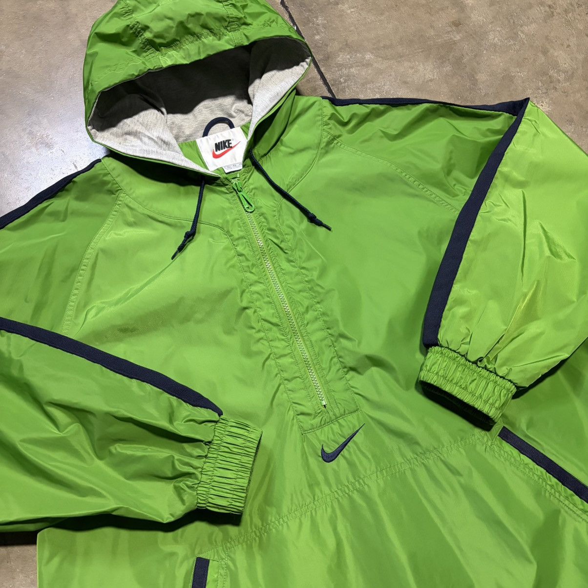 Nike Vintage Nike Track Jacket Windbreaker Pullover Center Swoosh Size US XL / EU 56 / 4 - 2 Thumbnail