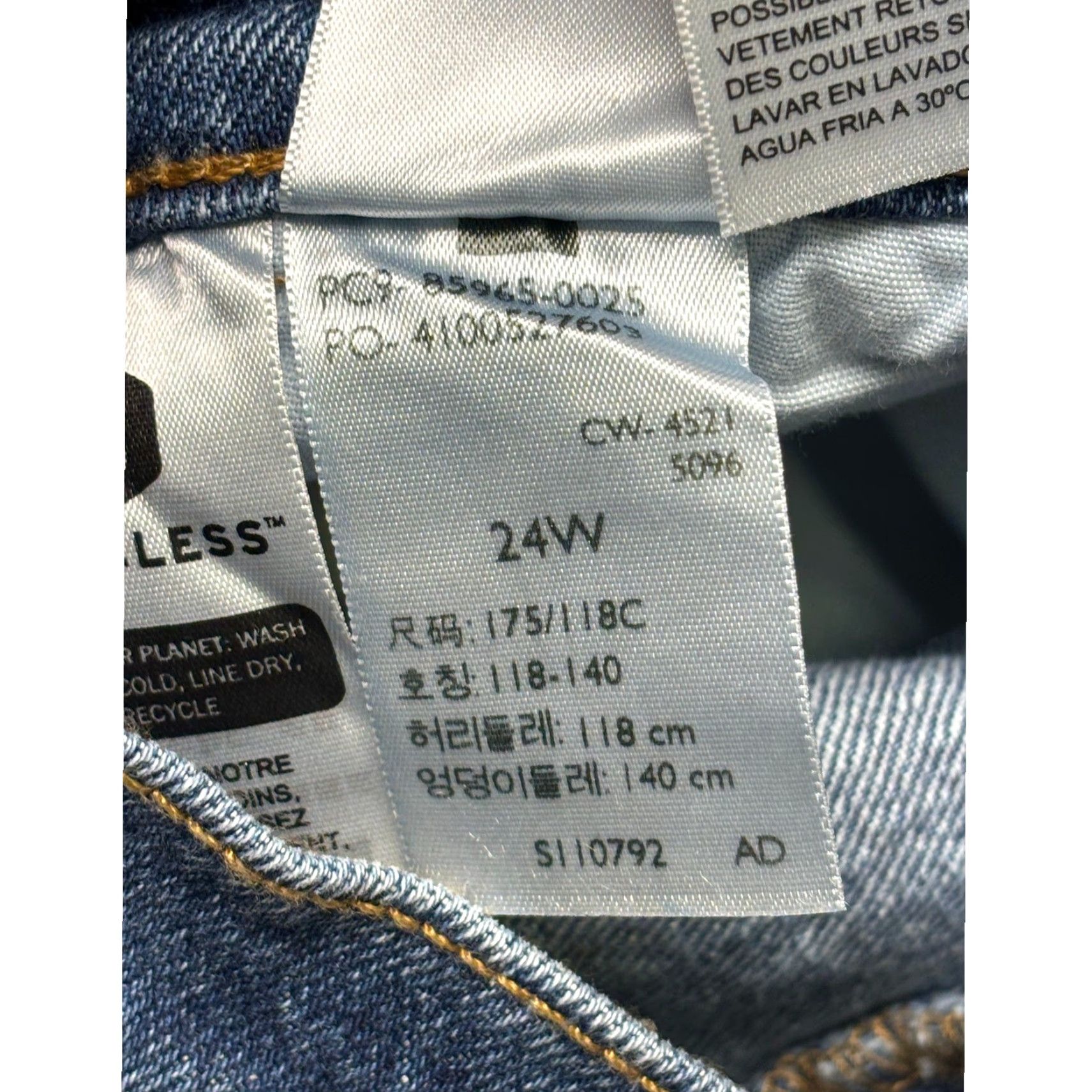 Levi's VINTAGE Levi's 501 Original High Rise Denim Shorts Womens 24W Plus Medium Wash Size 32" / US 10 / IT 46 - 7 Thumbnail
