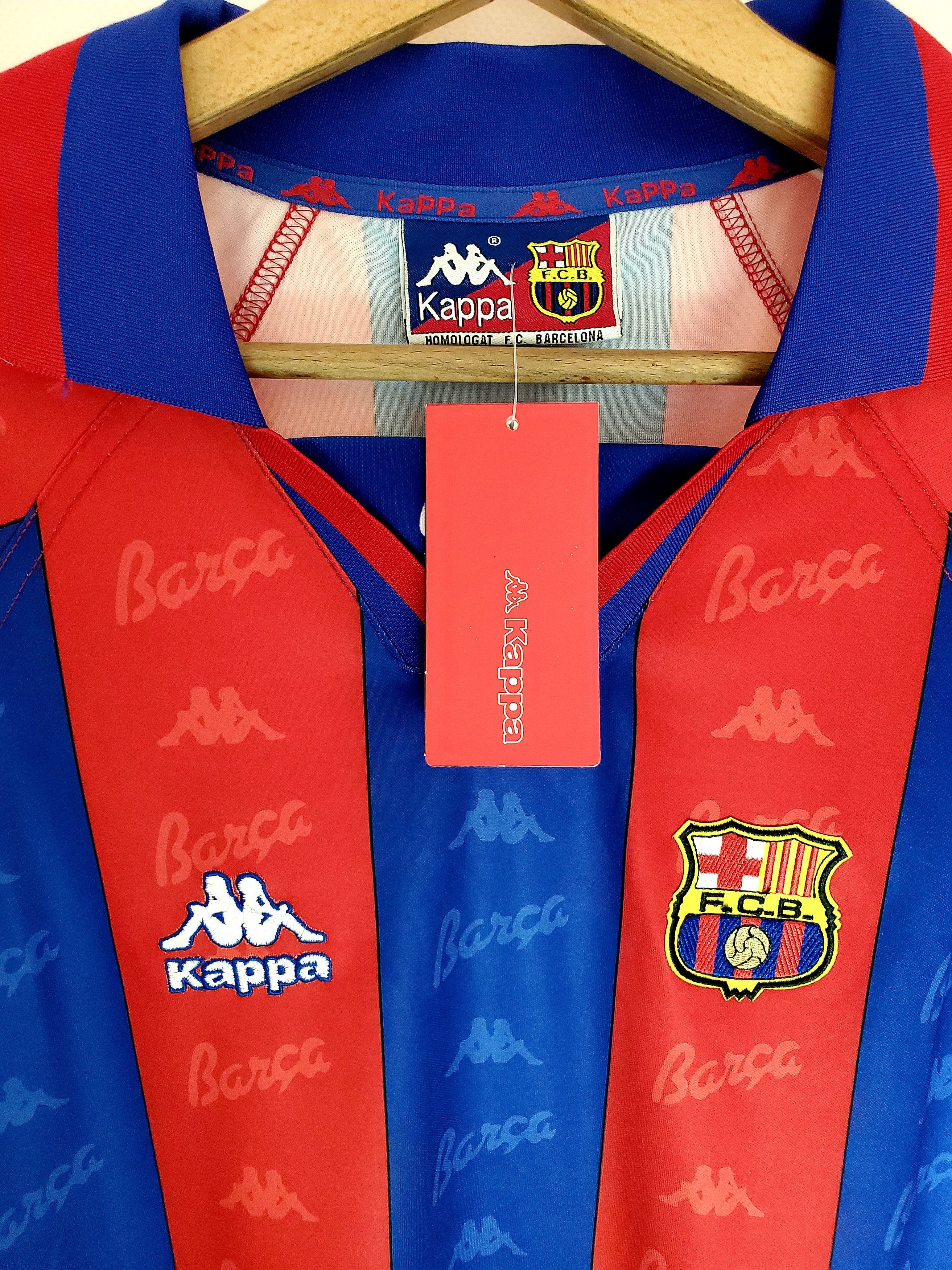 Vintage FC Barcelona 1996-97 Retro Soccer Home Jersey L Size US L / EU 52-54 / 3 - 2 Thumbnail