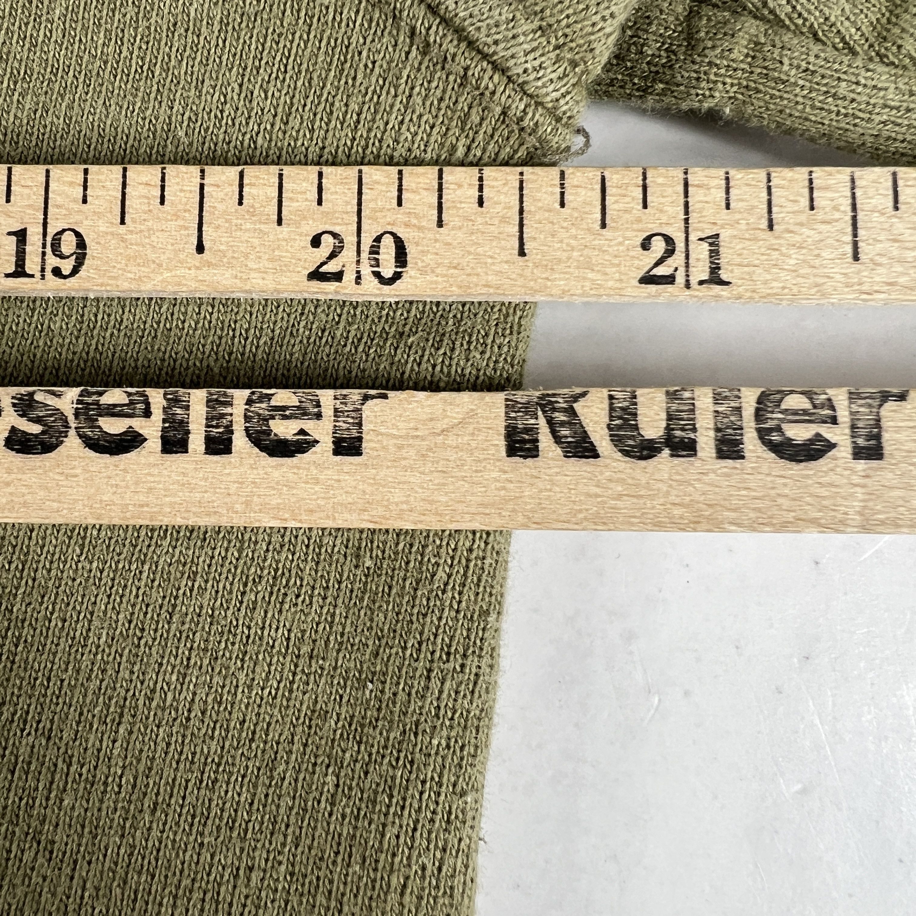 Champion Y2K Champion Sweatshirt Faded Embroidered Logo Crewneck Size US M / EU 48-50 / 2 - 12 Thumbnail