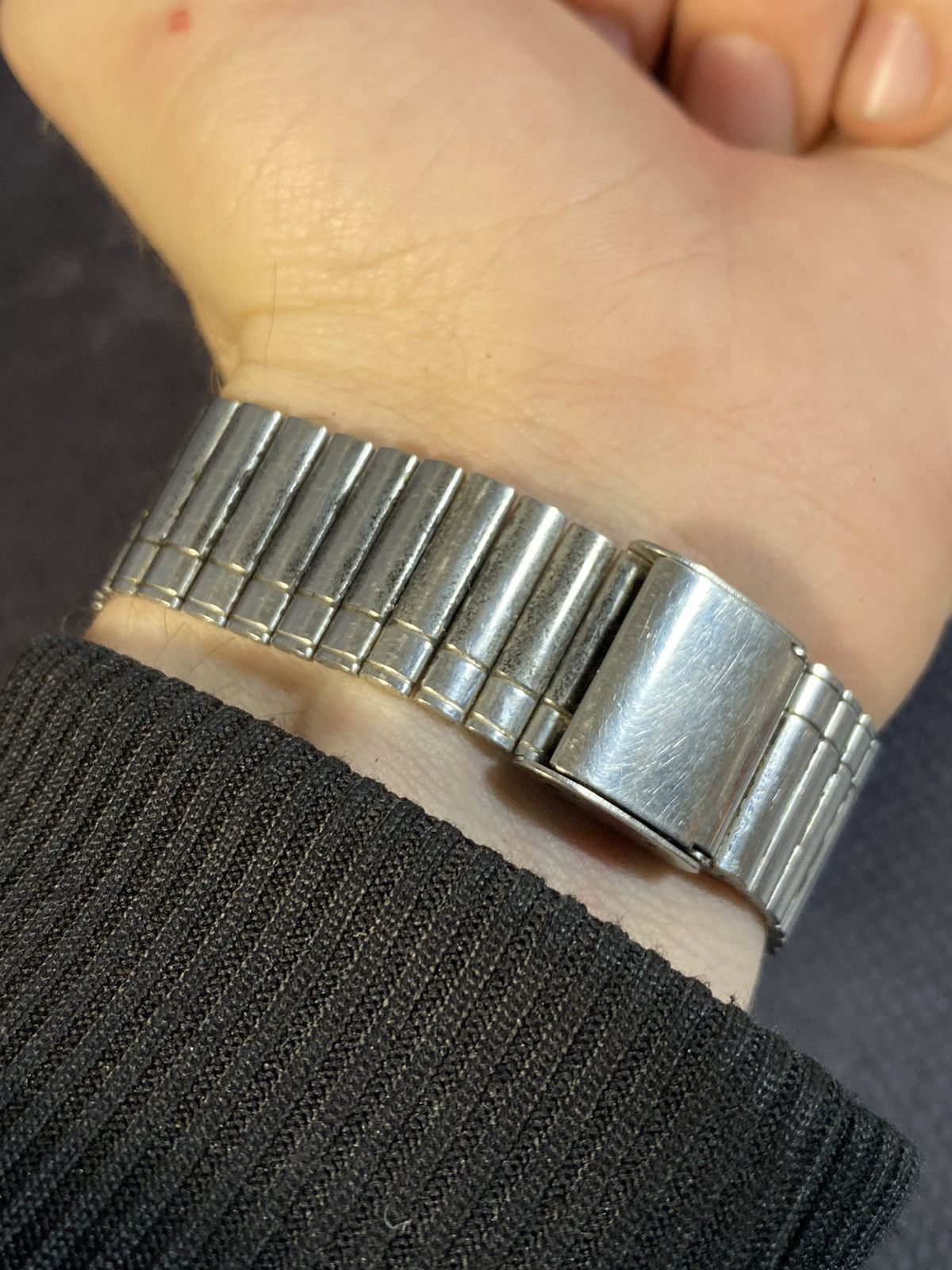 Vintage Unique Quartz Watch with Pattern Japanese Brand Size ONE SIZE - 4 Thumbnail