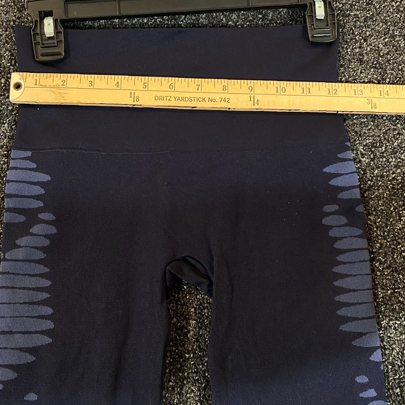 Spanx Spanx Leggings Womens M 25" Inseam Capri Two Tone Blue Oval Pattern Active Workout Fitness Jogging Running Womens Size 32" / US 10 / IT 46 - 5 Thumbnail