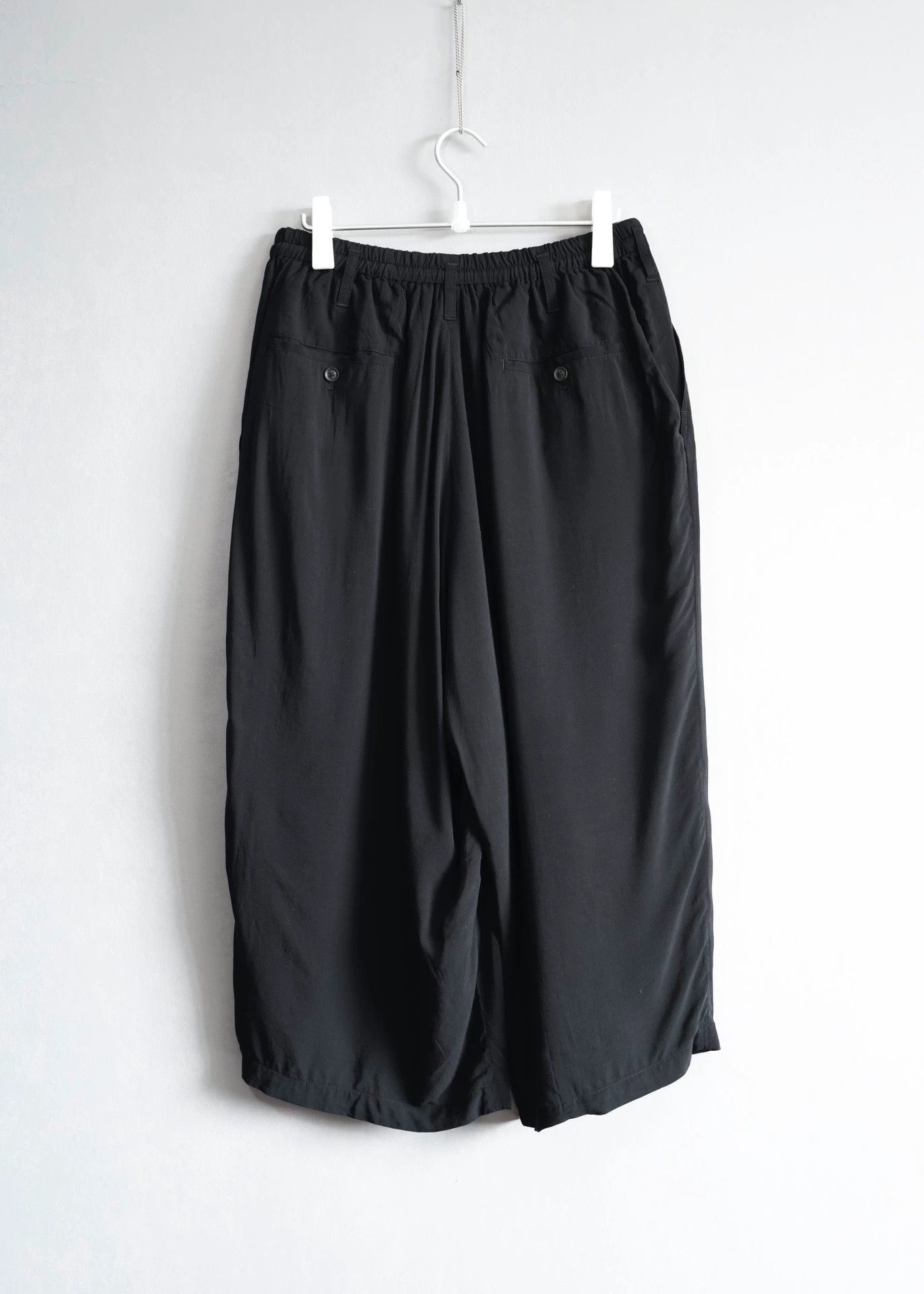 Yohji Yamamoto Yohji Yamamoto 24SS Pleated Rayon Wide Trousers Size 3 Size US 34 / EU 50 - 2 Thumbnail