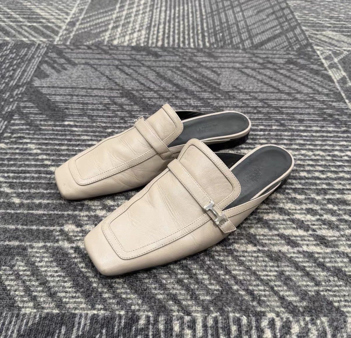 Hermes Hermes Groupie Mule Slippers J42 Size US 8 / IT 38 - 1 Thumbnail