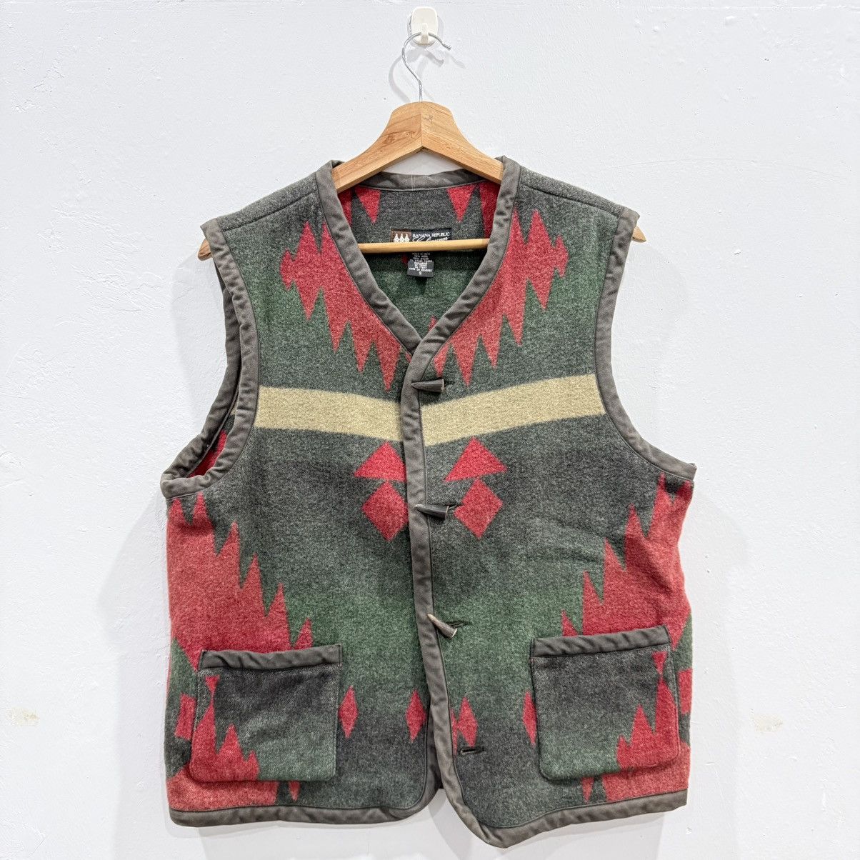 Banana Republic Banana Republic Navajo Style Vest Size US S / EU 44-46 / 1 - 1 Thumbnail