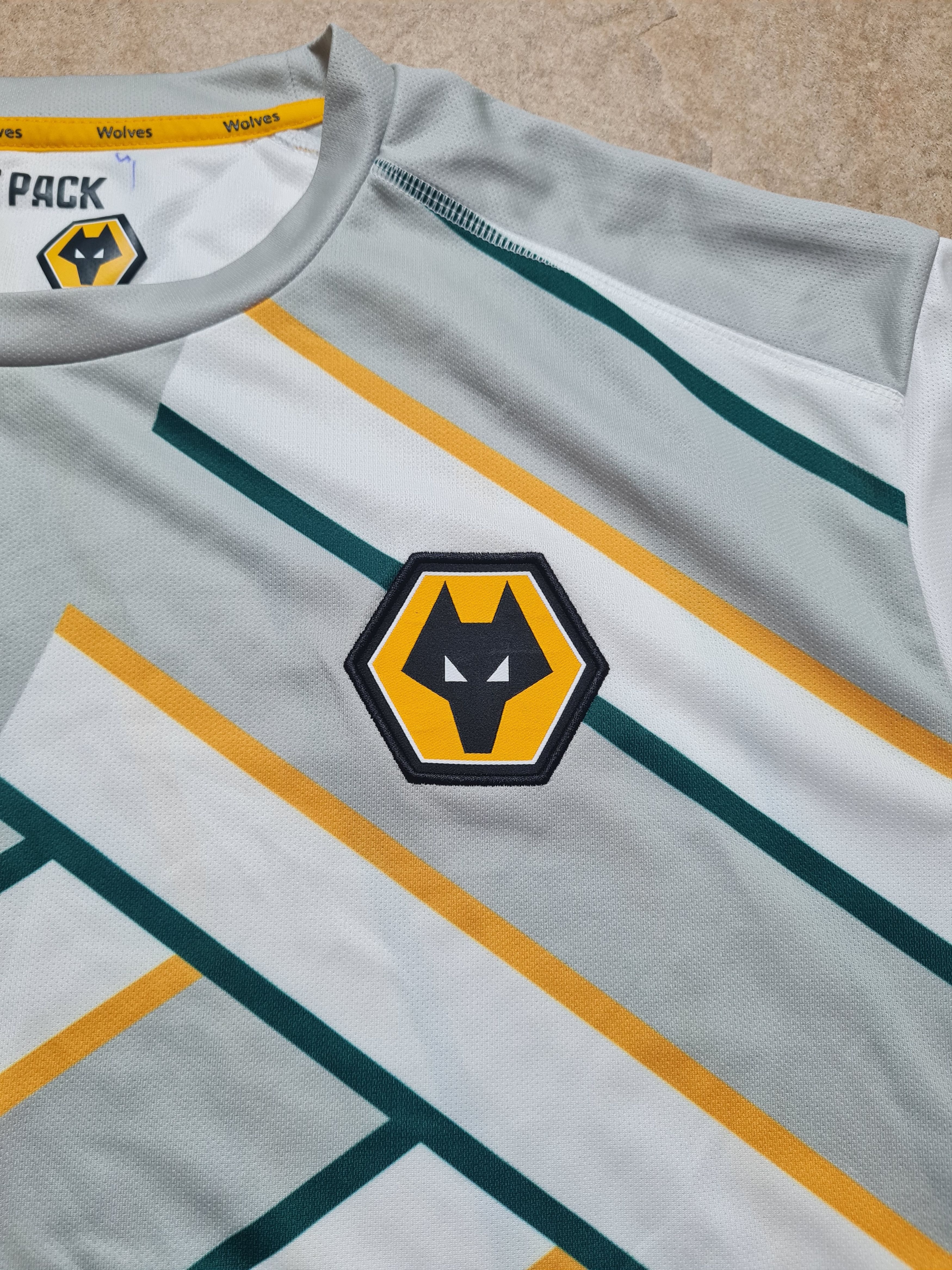 Castore Football jersey Camiseta Castore Wolverhampton Wanderers Size US XXL / EU 58 / 5 - 3 Thumbnail