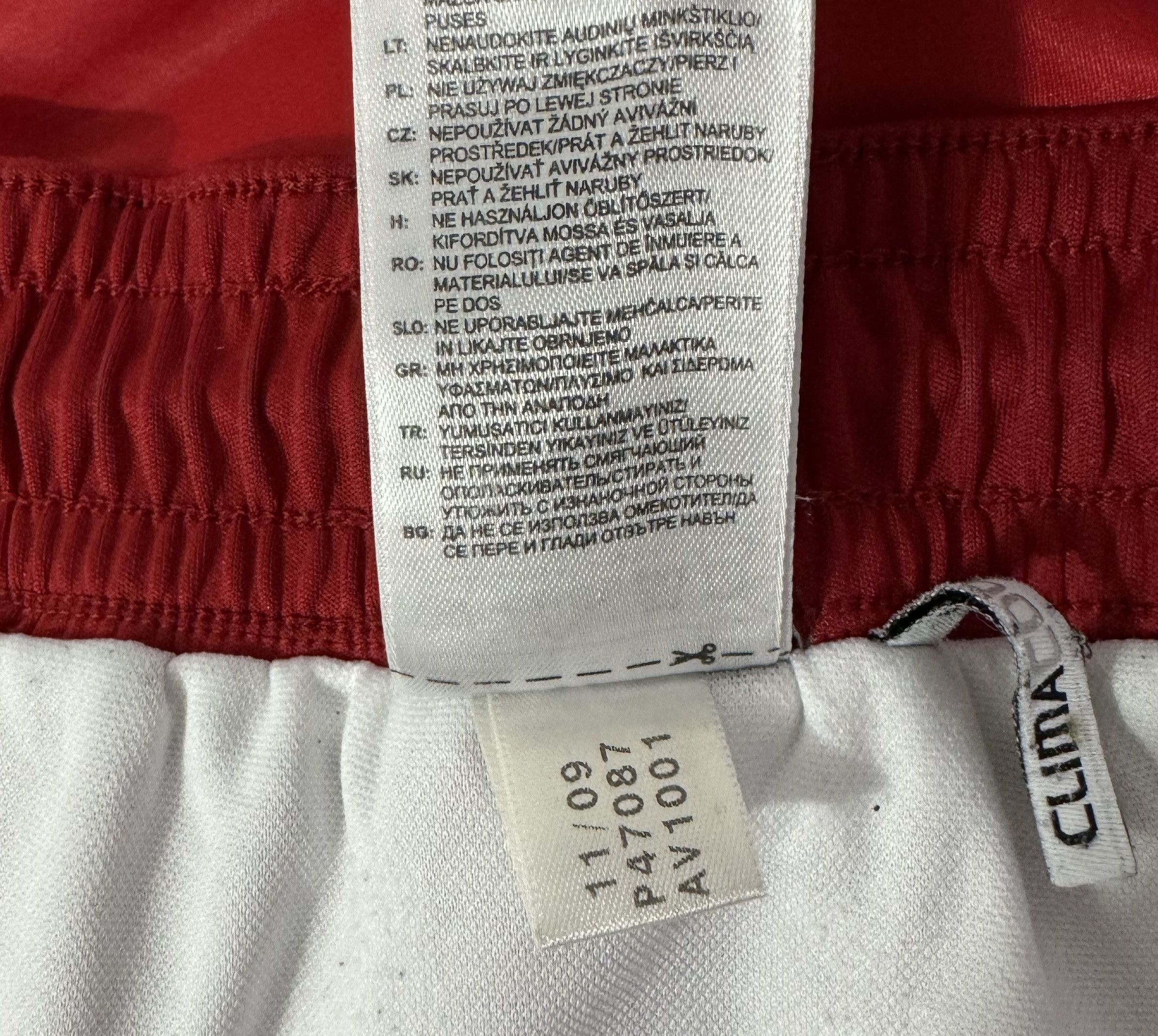 Adidas Denmark 2009 2010 Home Soccer Shorts Football #10 Size XL Size US 38 / EU 54 - 8 Thumbnail