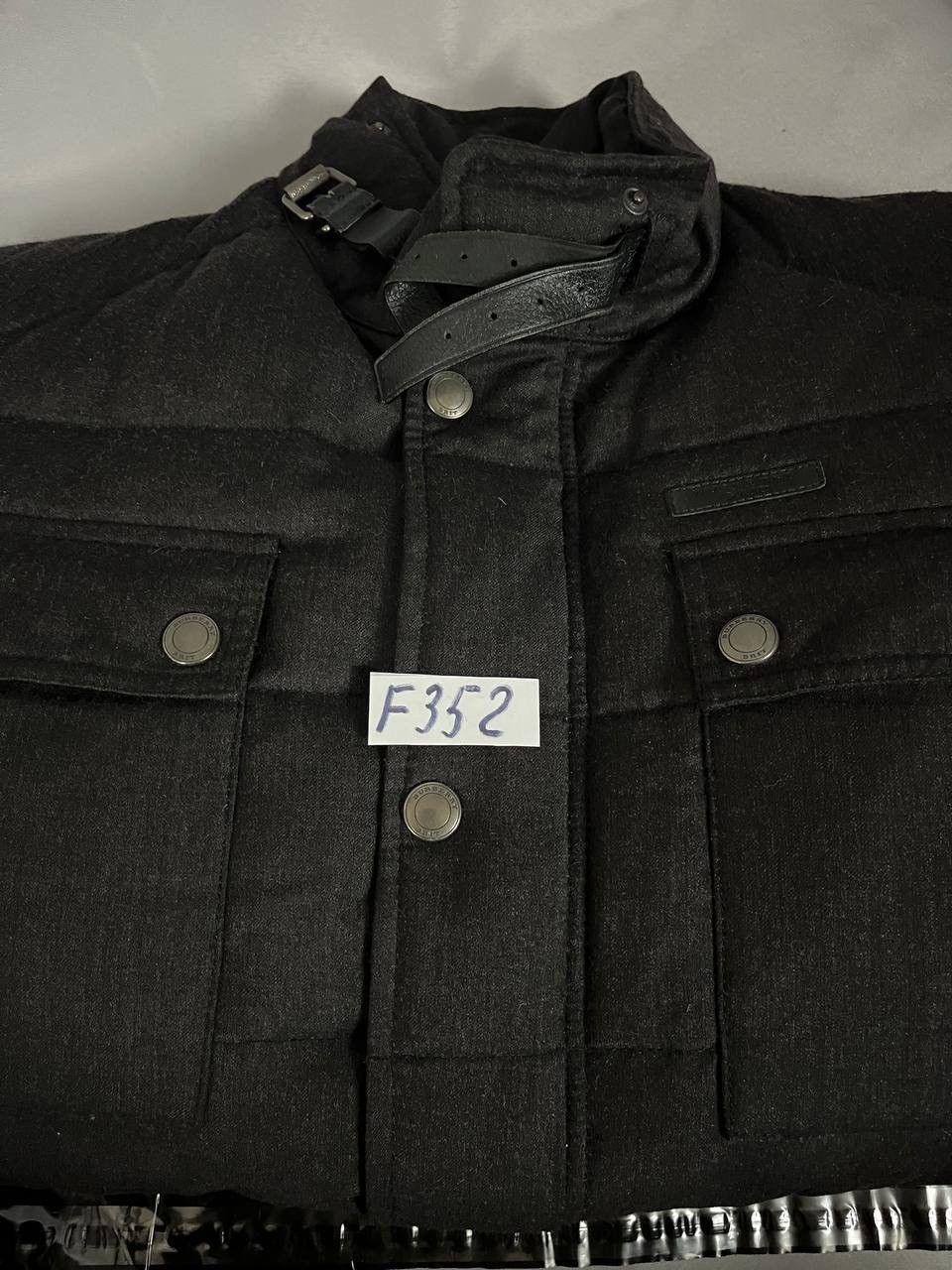 Burberry Burberry Brit Down Jacket Dark Grey Multi Pocket Size US XXL / EU 58 / 5 - 16 Thumbnail