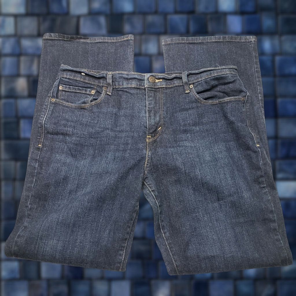 Denime VINTAGE Levis 515 Boot Cut Denim Jeans 14 Women Blue Dark 31.5" Inseam 17.5" Across Waist 11" Rise Mens Womens Girls Size 36" / US 14 / IT 50 - 1 Thumbnail