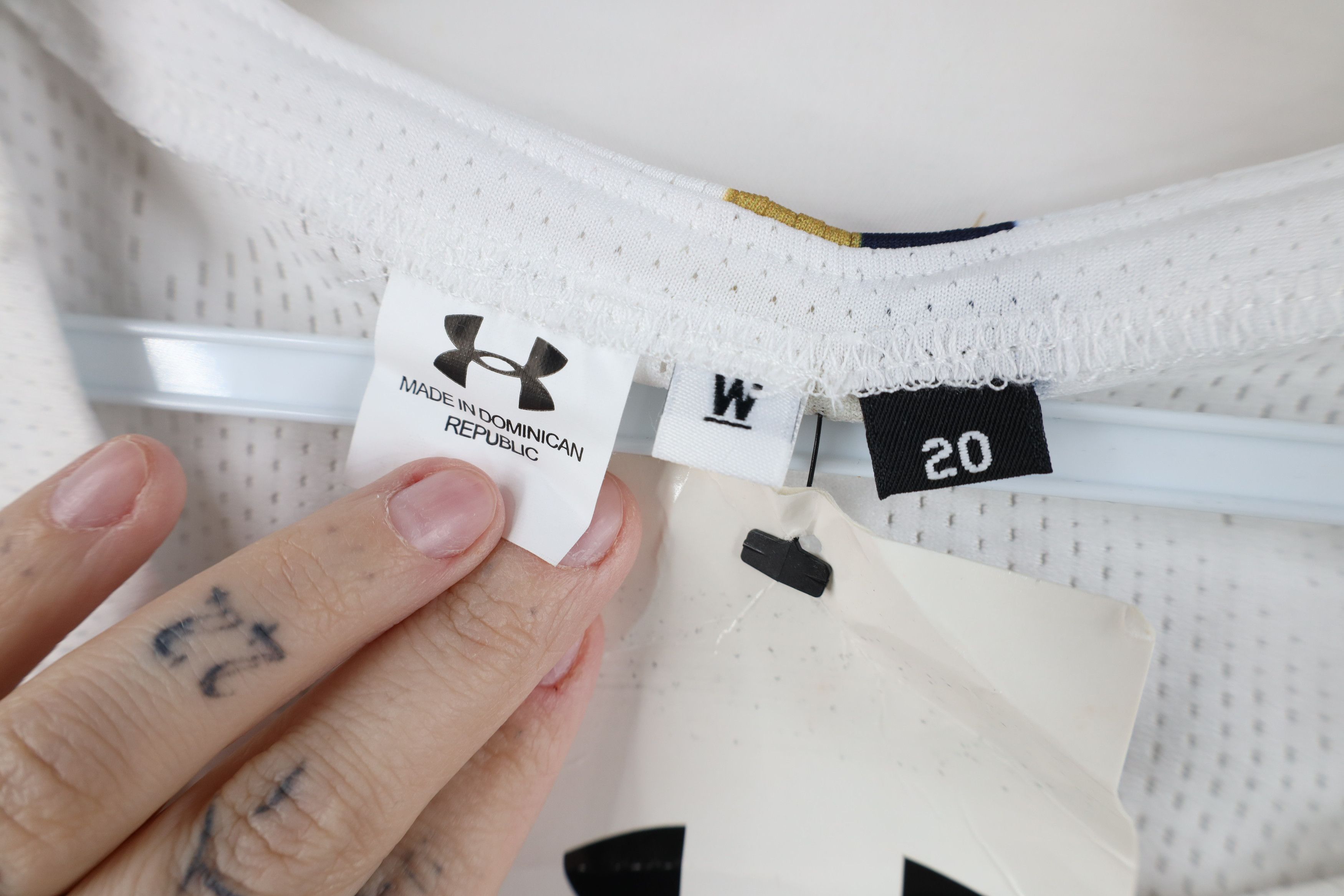 Under Armour New Under Armour Team Issued Notre Dame University Jersey Size S / US 4 / IT 40 - 9 Thumbnail
