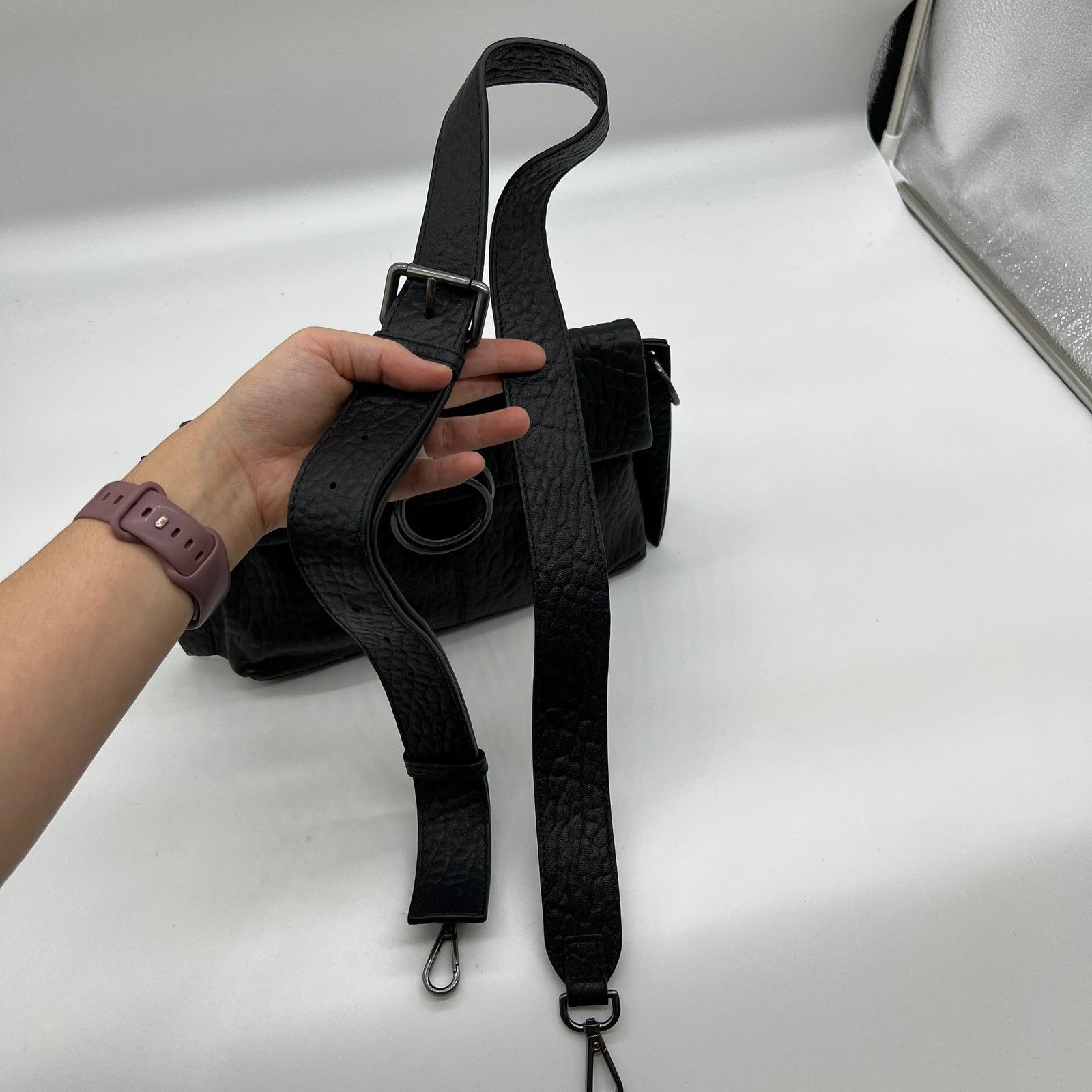 Other Vince Camuto Bubble Lamb Leather Livy Crossbody Bags Black Size ONE SIZE - 15 Thumbnail