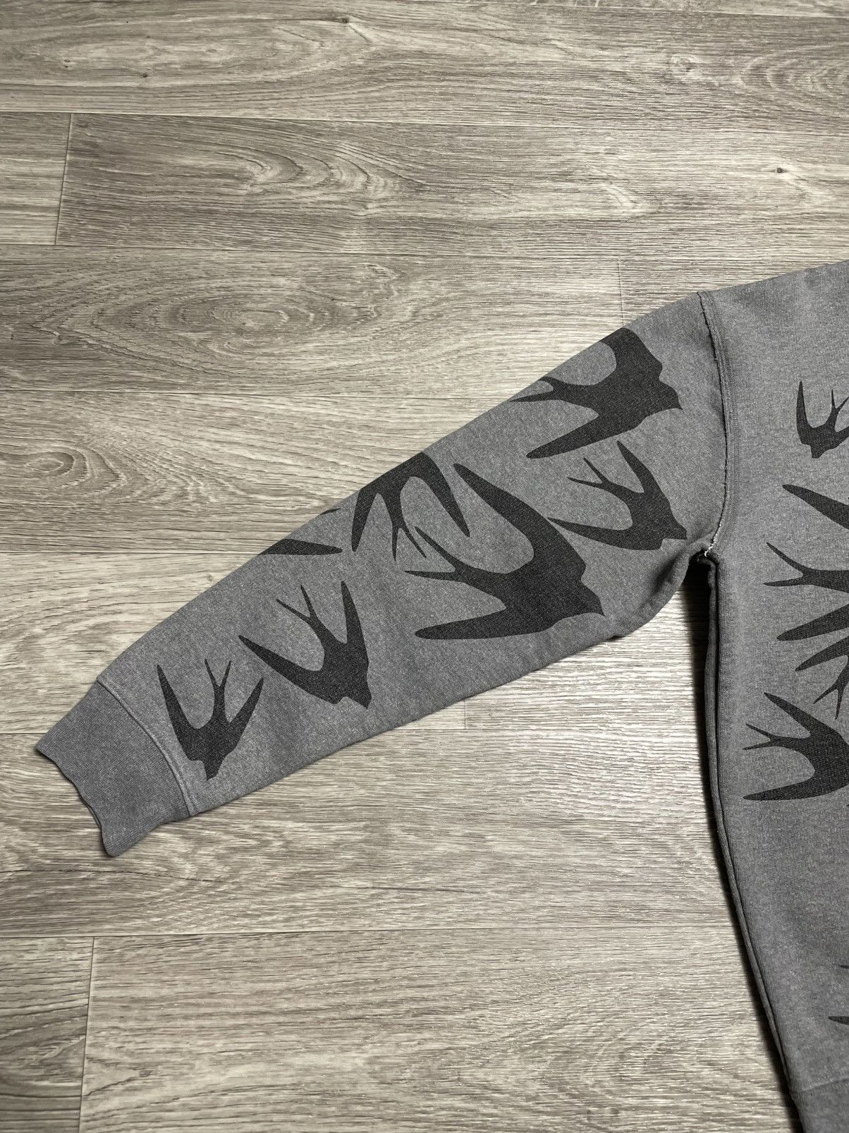 Alexander McQueen Alexander McQueen McQ Birds All Over Print Gray Sweatshirt Size L / US 10 / IT 46 - 6 Thumbnail