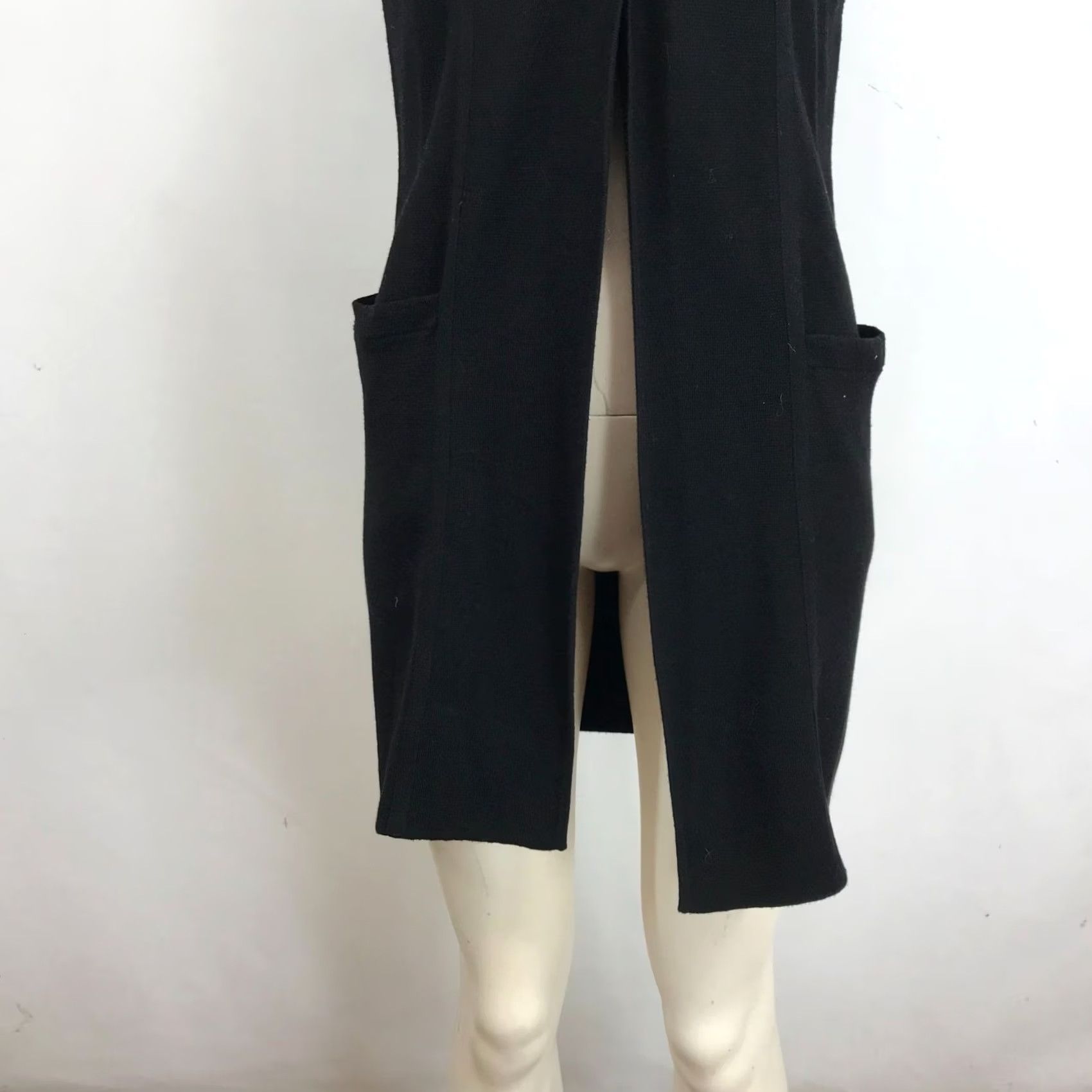 Vintage VINTAGE Foxcroft Women's Sweater Vest Shirt Open Front Sleeveless Black Size S Size S / US 4 / IT 40 - 3 Thumbnail