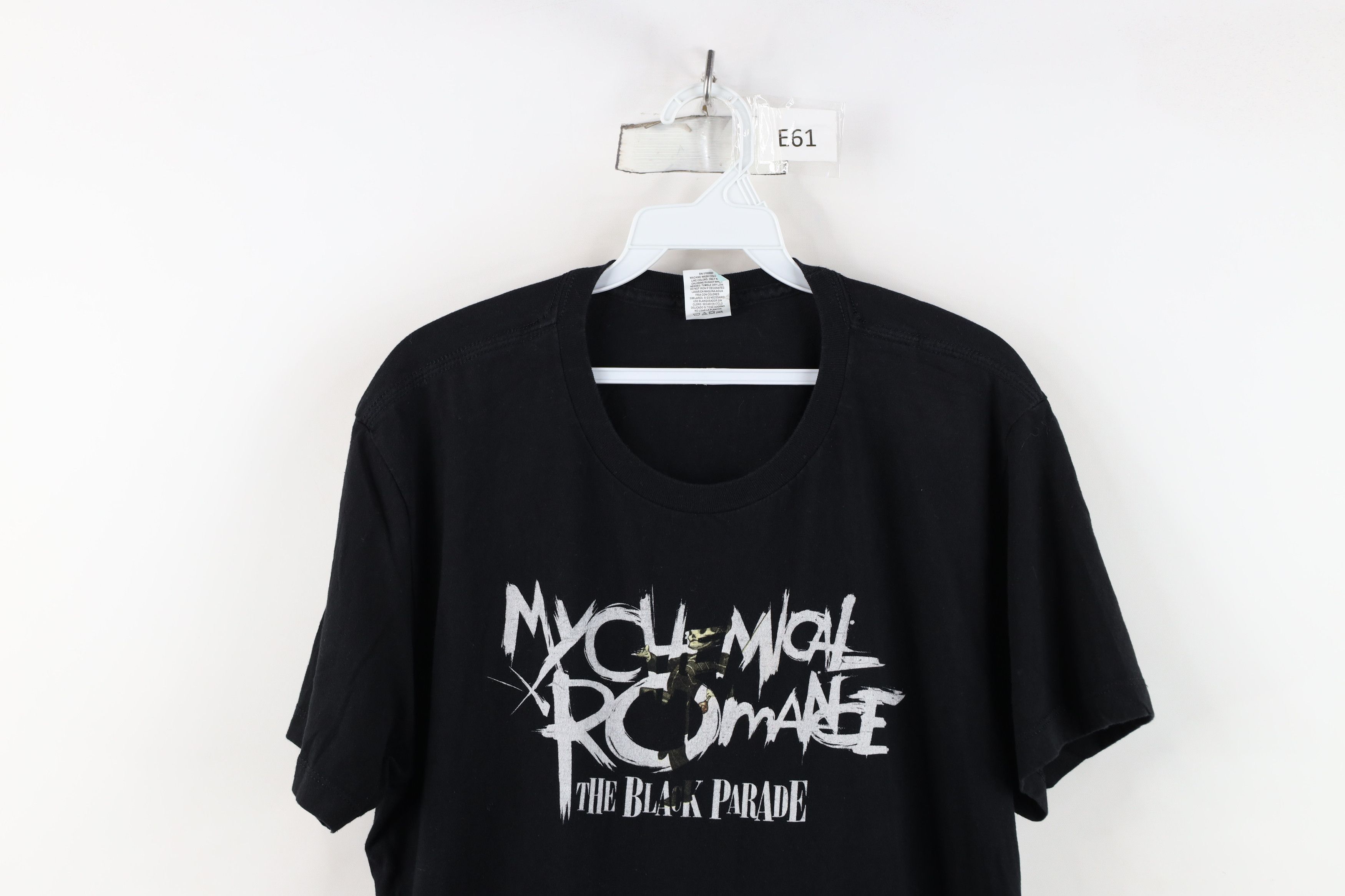 Vintage Vintage Y2K Black Parade My Chemical Romance Band T-Shirt Size US L / EU 52-54 / 3 - 2 Thumbnail
