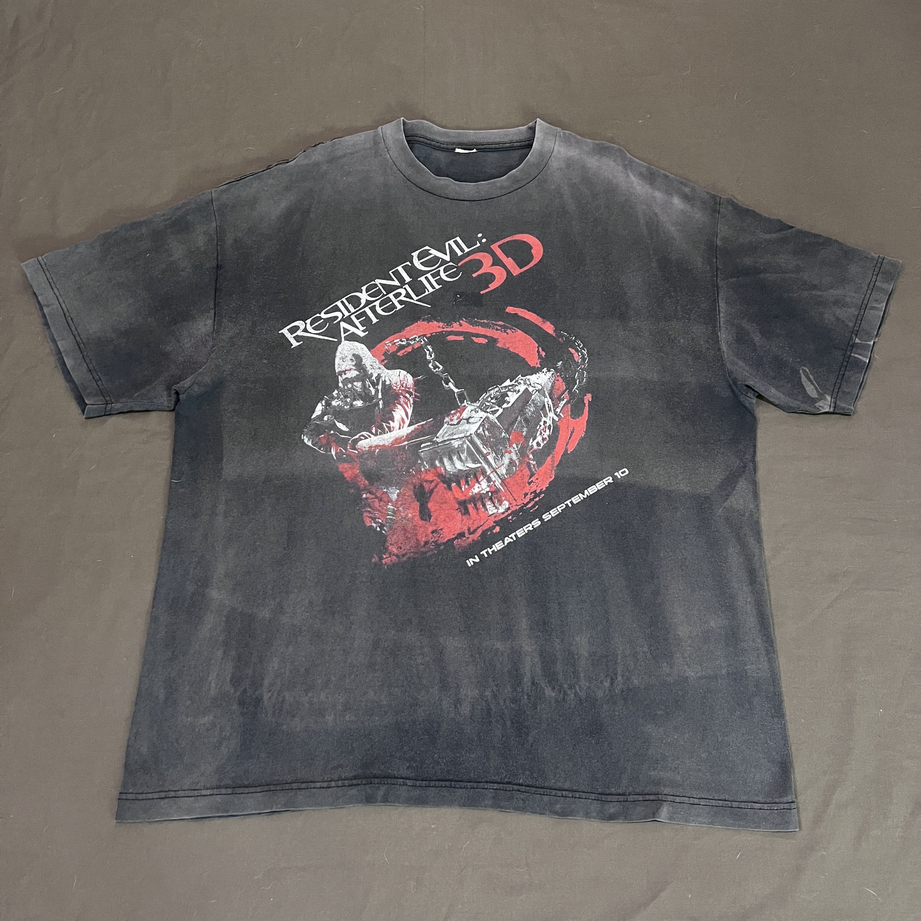 Expert Horror Vintage Y2K Resident Evil Afterlife 3D Tee Faded Thrashed Size US XL / EU 56 / 4 - 6 Thumbnail