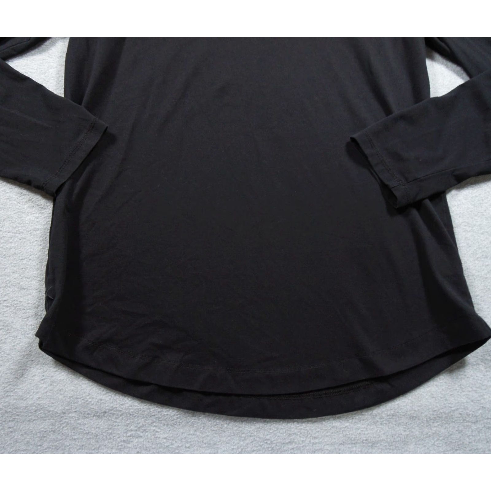 Cuts Cuts Shirt Mens Large Black Henley Long Sleeve Curve Hem Stretch Casual Adult Shirt Mens Large Black Henley Long Sleeve Curve Hem Stretch Casual Adult Size US L / EU 52-54 / 3 - 3 Thumbnail