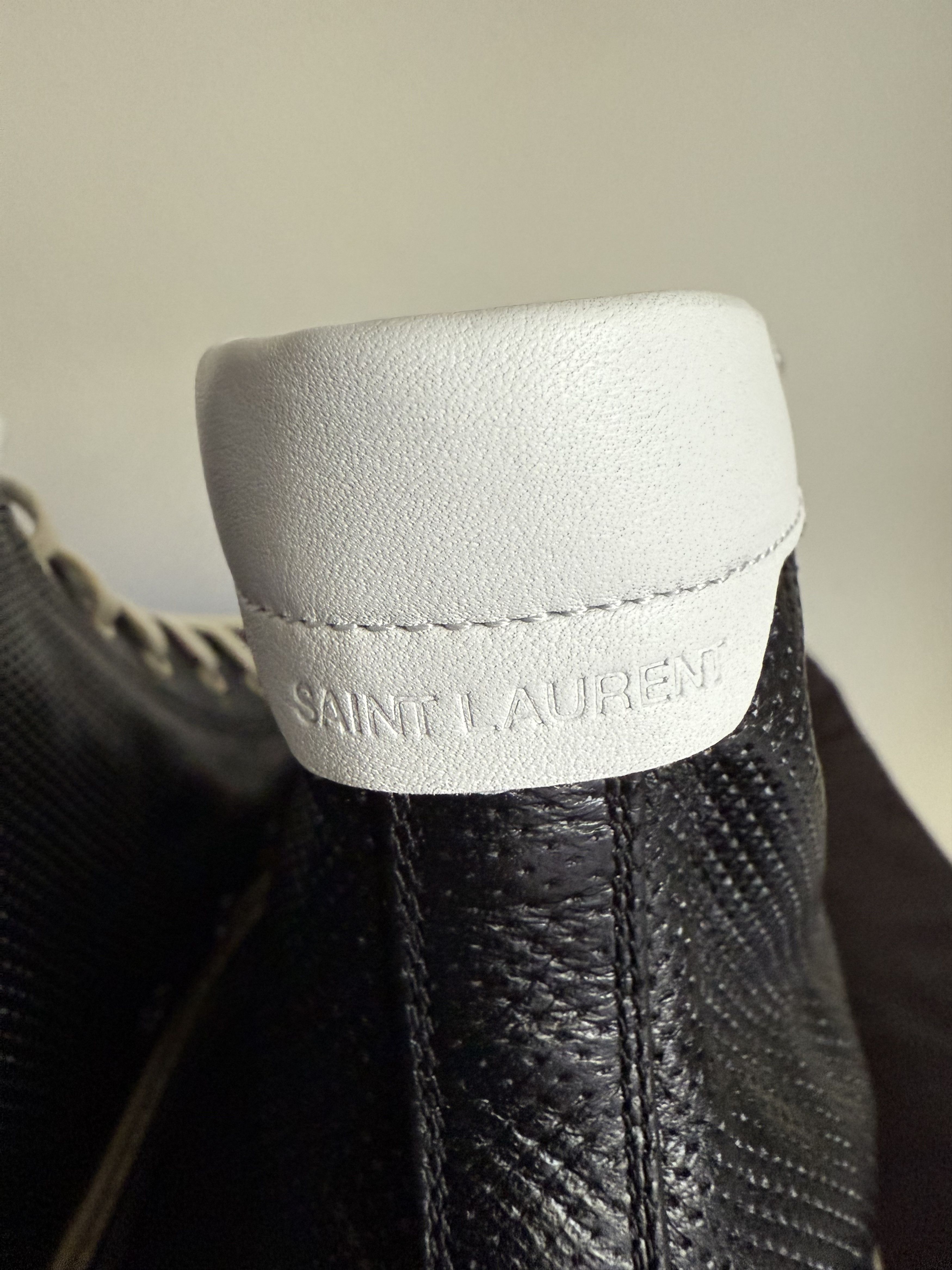 Saint Laurent Paris Saint Laurent Malibu Sneakers Size US 10 / EU 43 - 11 Thumbnail