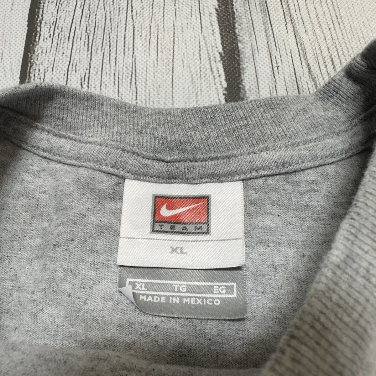 Nike × Vintage Vintage Nike tee Size US XL / EU 56 / 4 - 4 Thumbnail