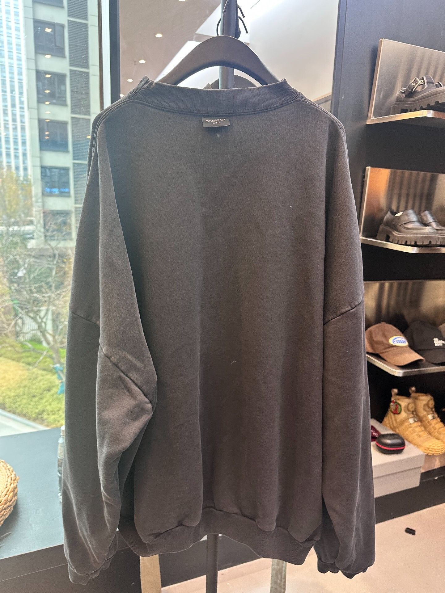 Balenciaga balenciaga black oversized metalhead sweatshirt Size US L / EU 52-54 / 3 - 3 Thumbnail