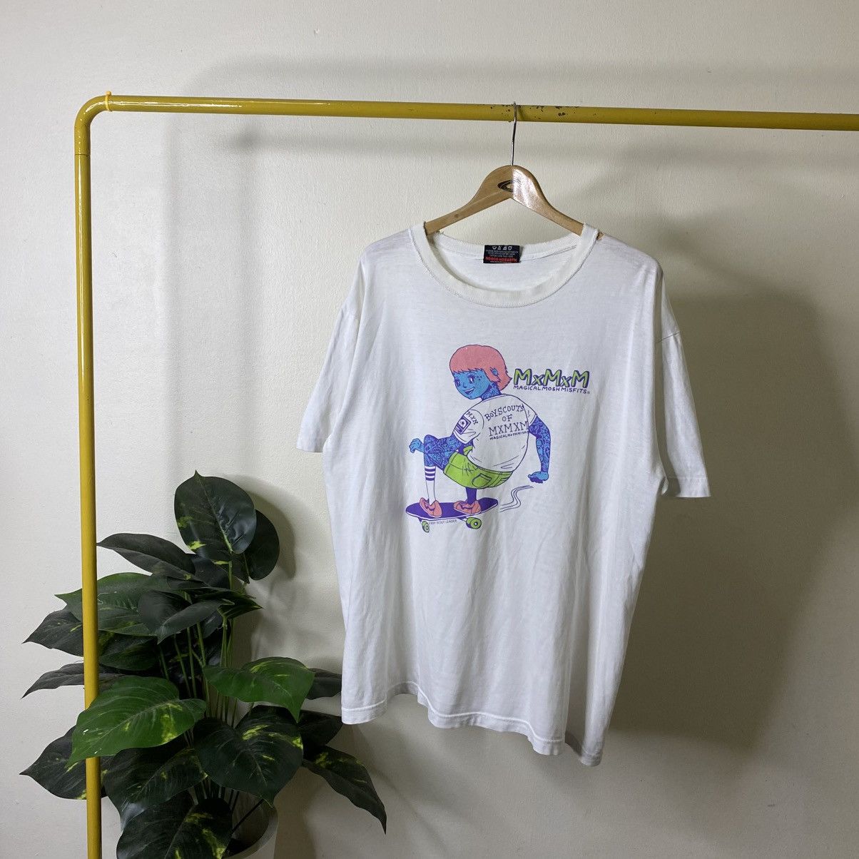 Japanese Brand 2000s Magical Mosh Misfits Japanese Skateboard Brand T Shirt Size US XL / EU 56 / 4 - 1 Thumbnail