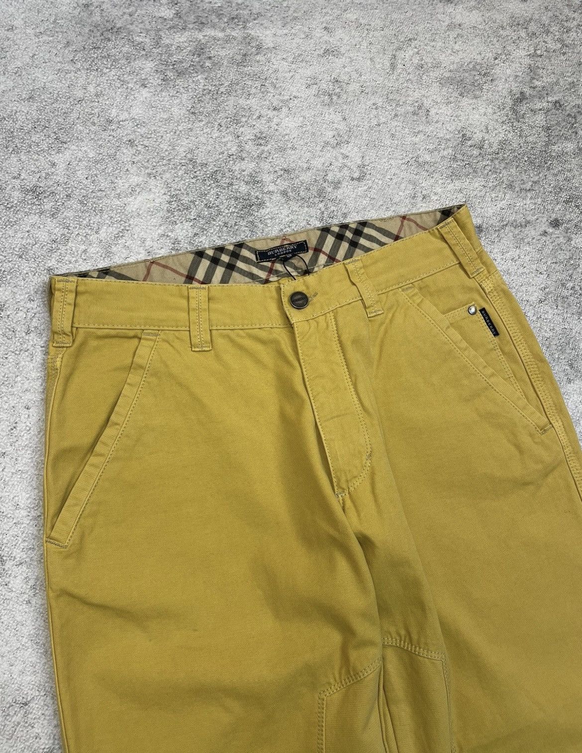 Burberry Vintage 90s Burberry nova check Brit Lightwash Denim Jeans Size US 32 / EU 48 - 3 Thumbnail